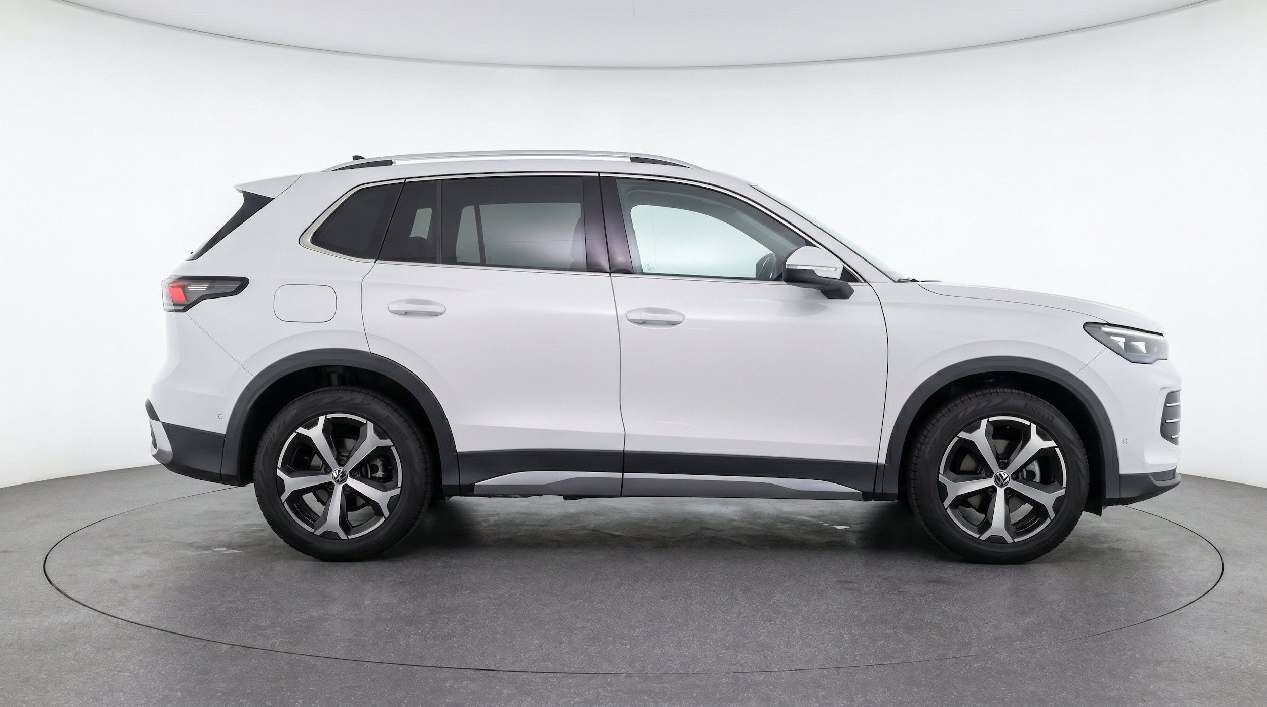 Thumbnail: 2026 Volkswagen Tiguan - 11