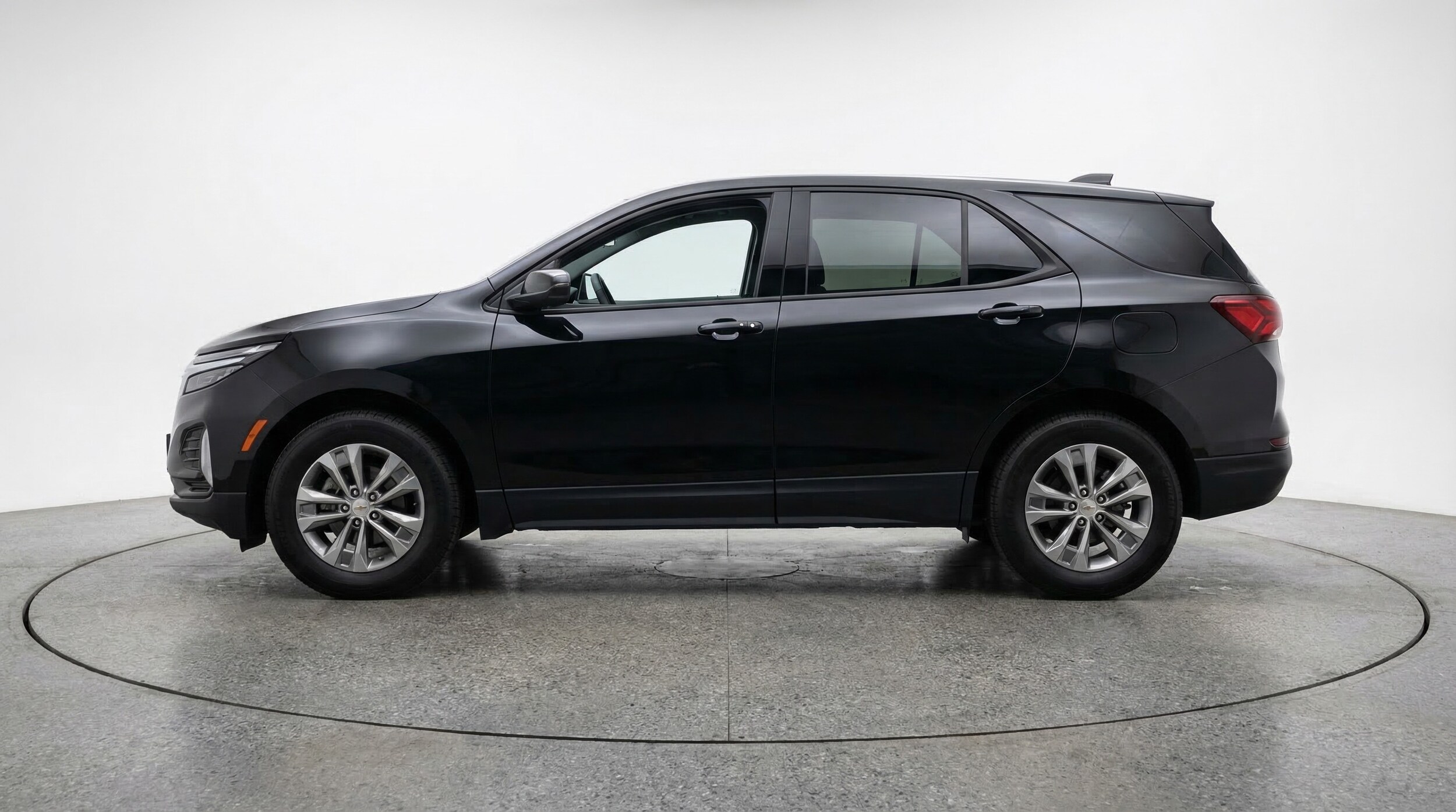 Thumbnail: 2025 Chevrolet Equinox - 4