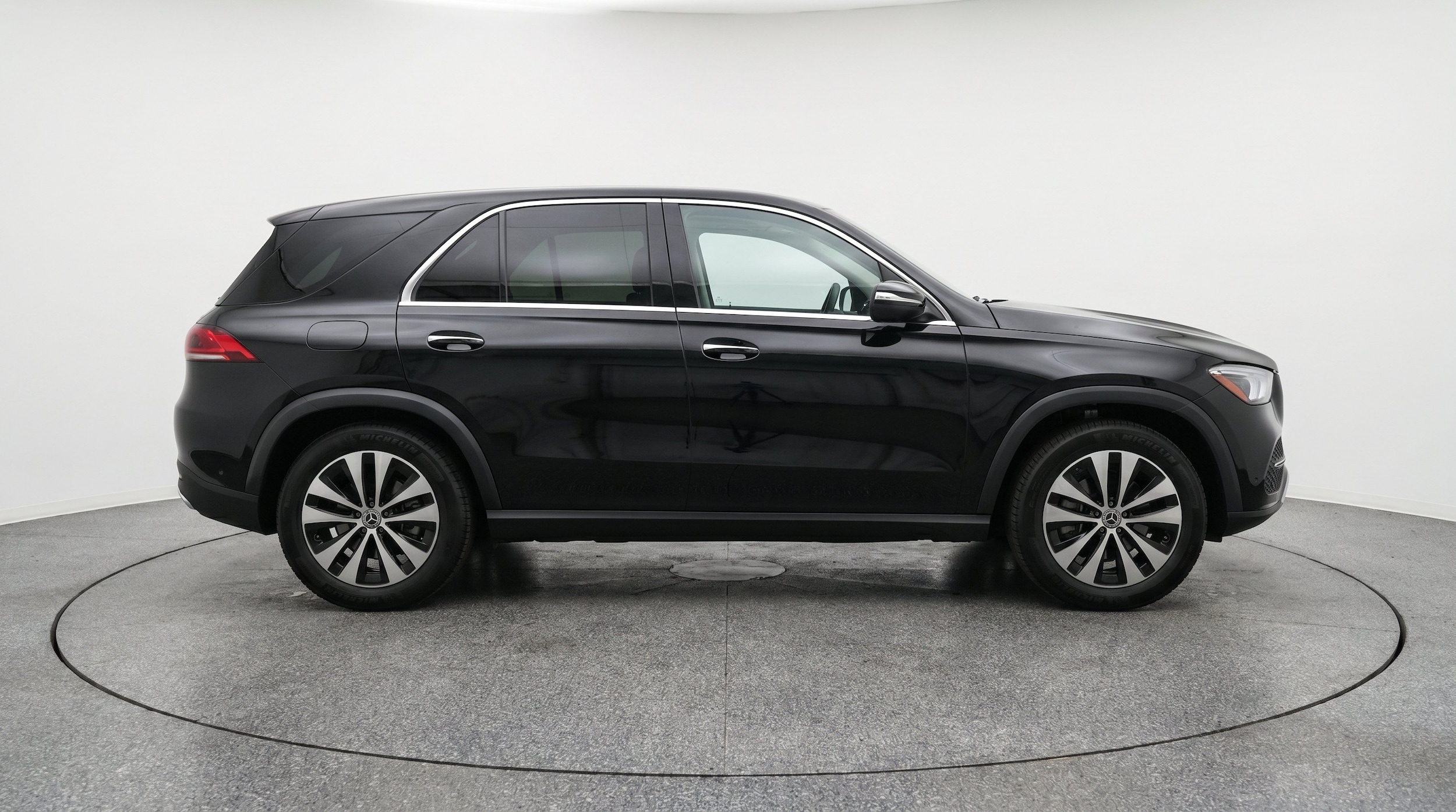 Thumbnail: 2026 Mercedes-Benz GLE - 11