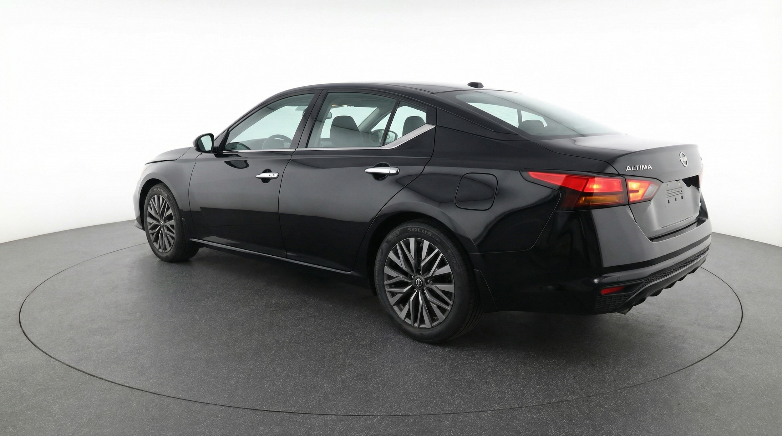 Thumbnail: 2025 Nissan Altima - 5