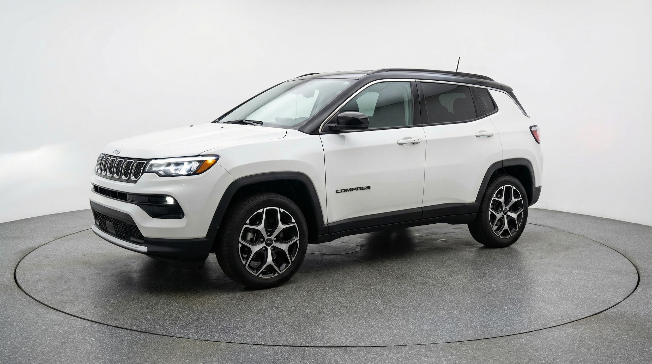 Thumbnail: 2025 Jeep Compass - 3