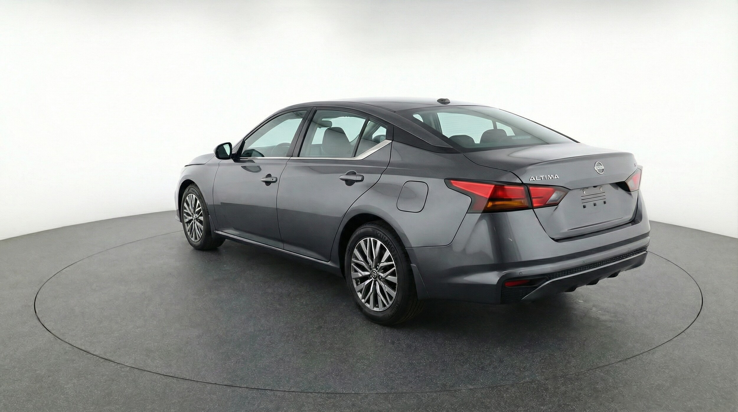 Thumbnail: 2025 Nissan Altima - 5