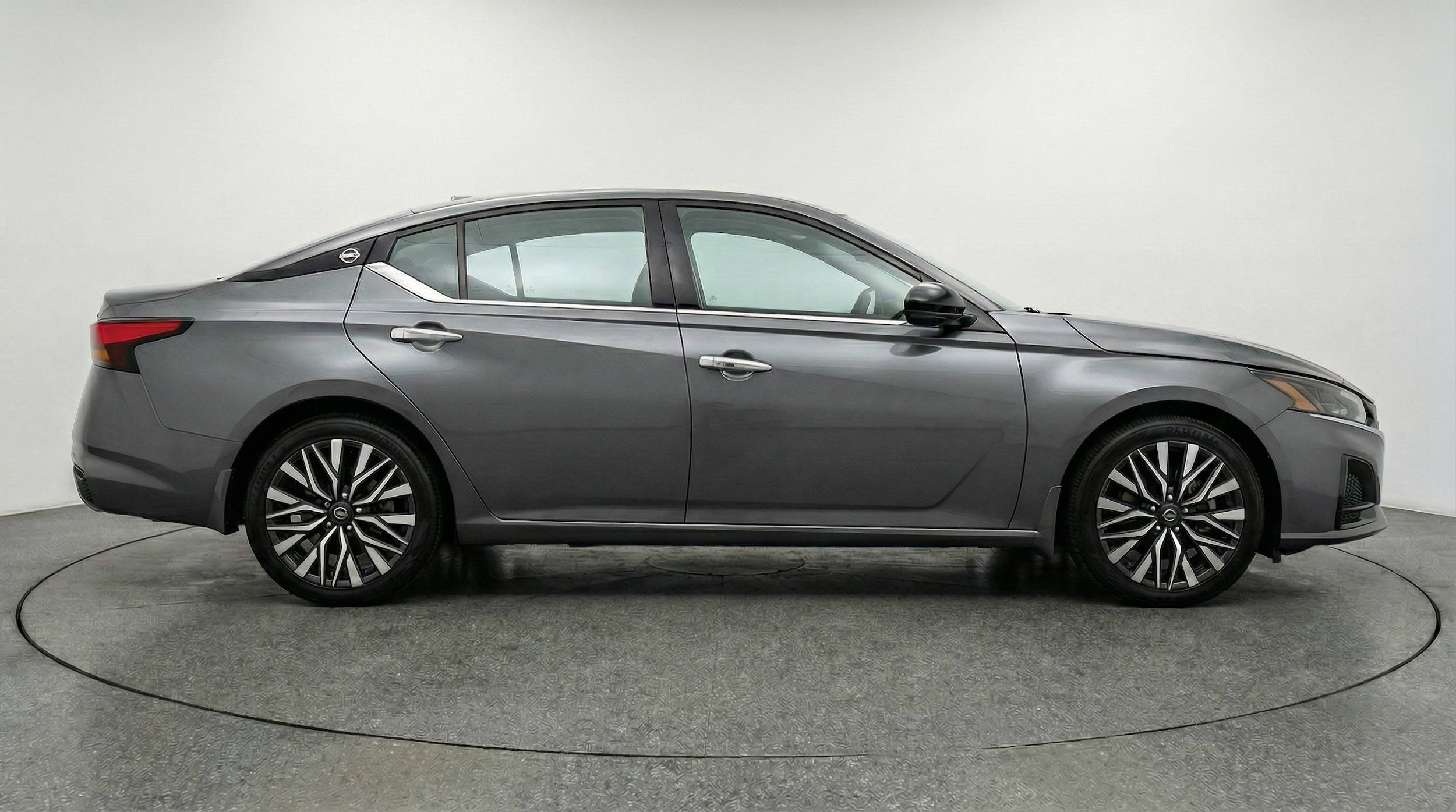 Thumbnail: 2025 Nissan Altima - 8