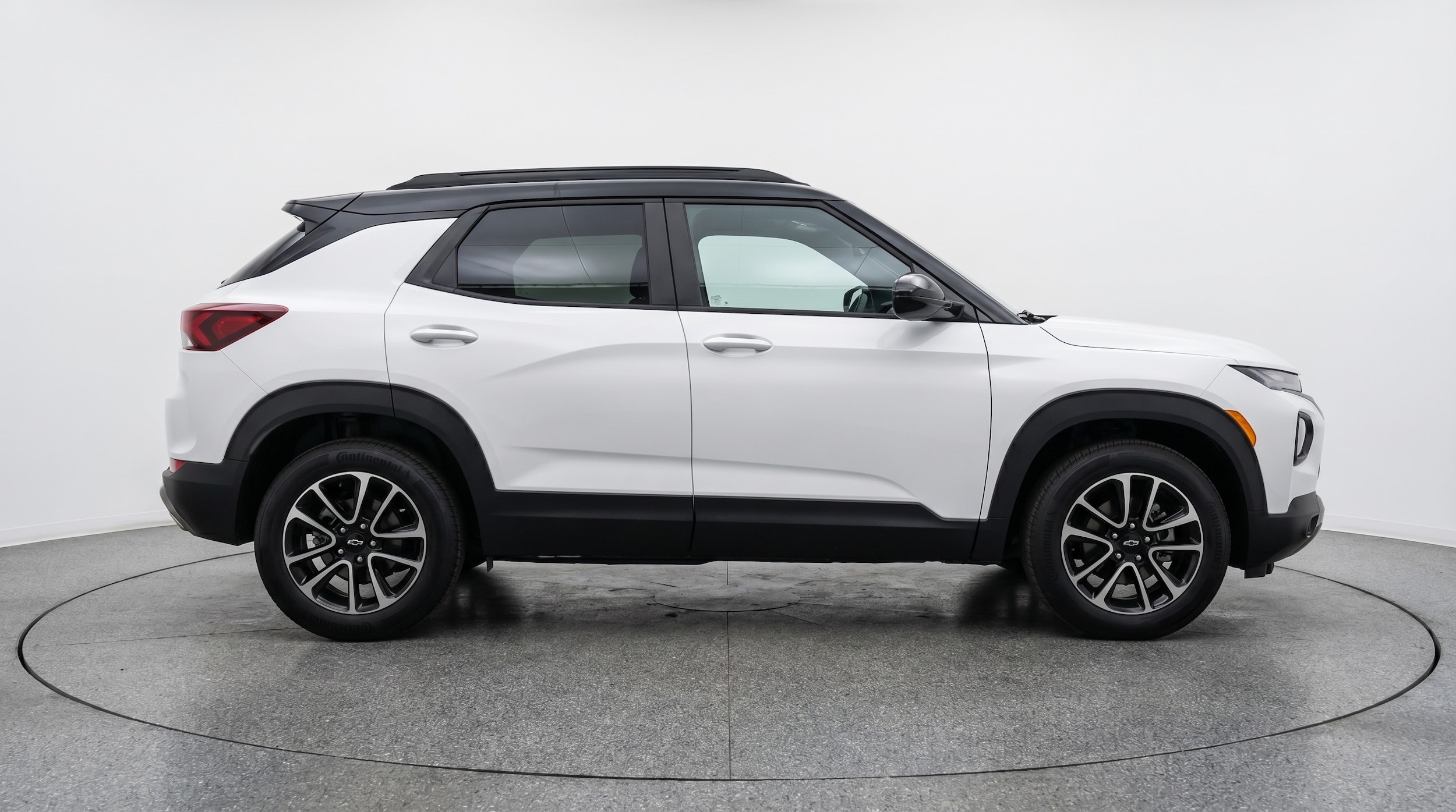 Thumbnail: 2025 Chevrolet TrailBlazer - 8
