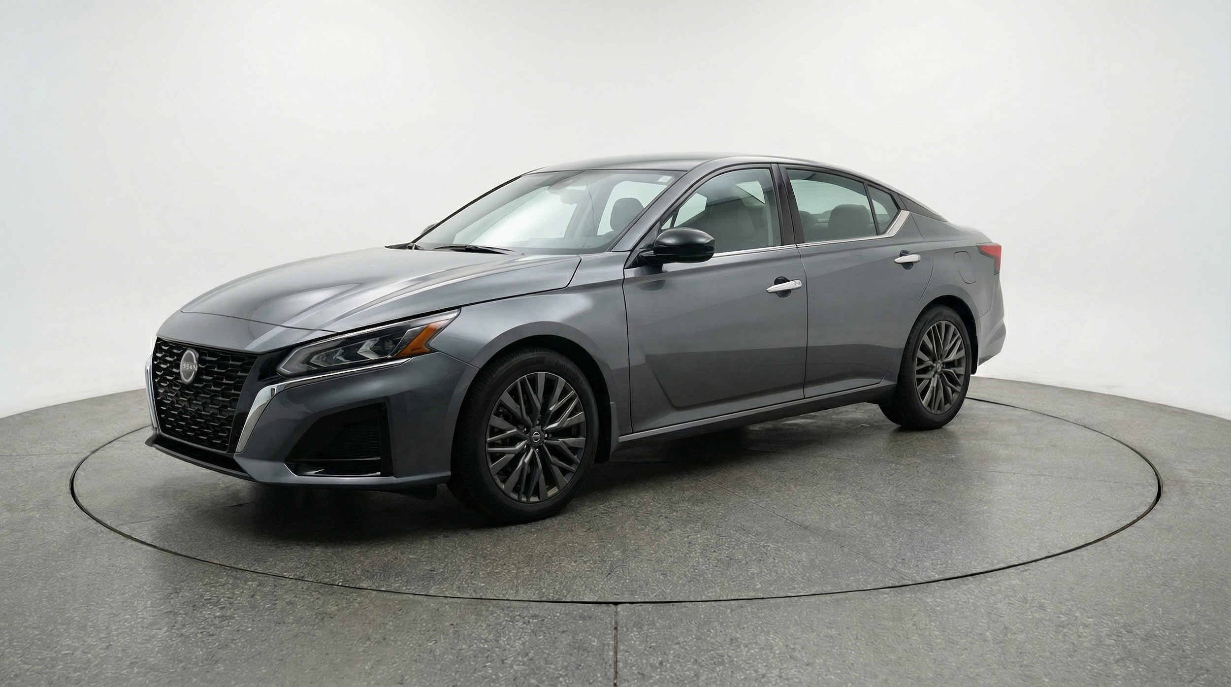 Thumbnail: 2025 Nissan Altima - 3