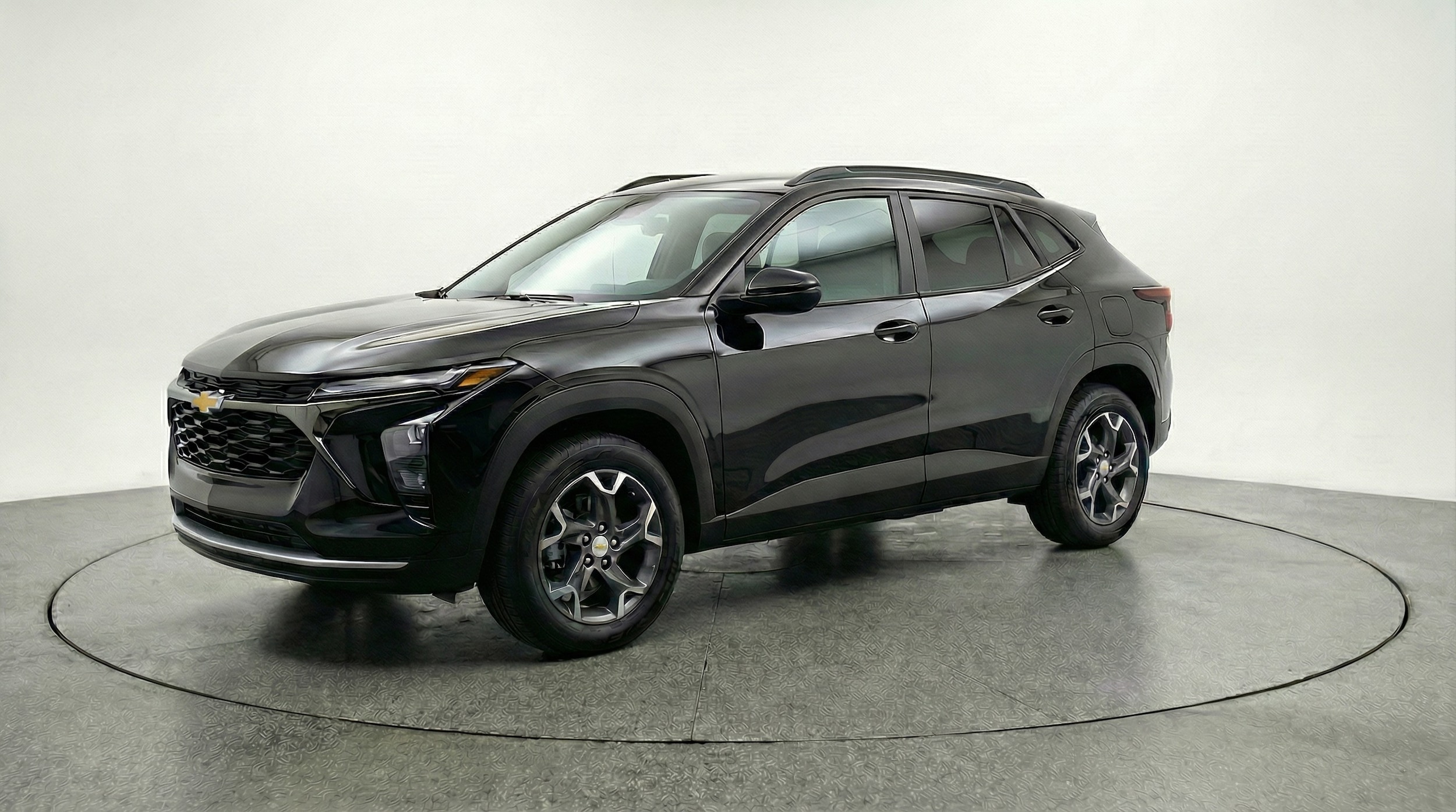 Thumbnail: 2025 Chevrolet Trax - 3