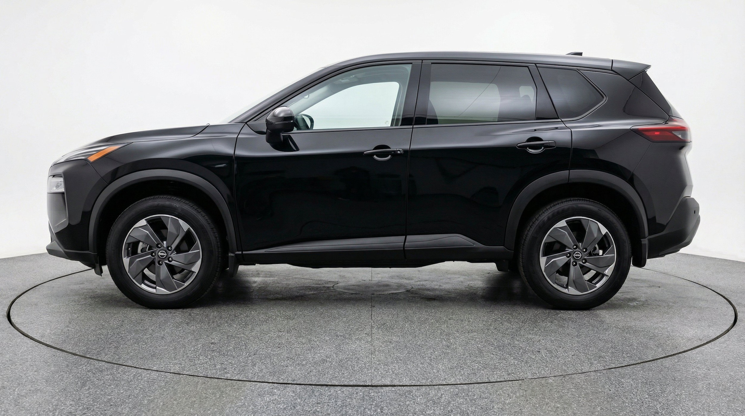 Thumbnail: 2025 Nissan Rogue - 5