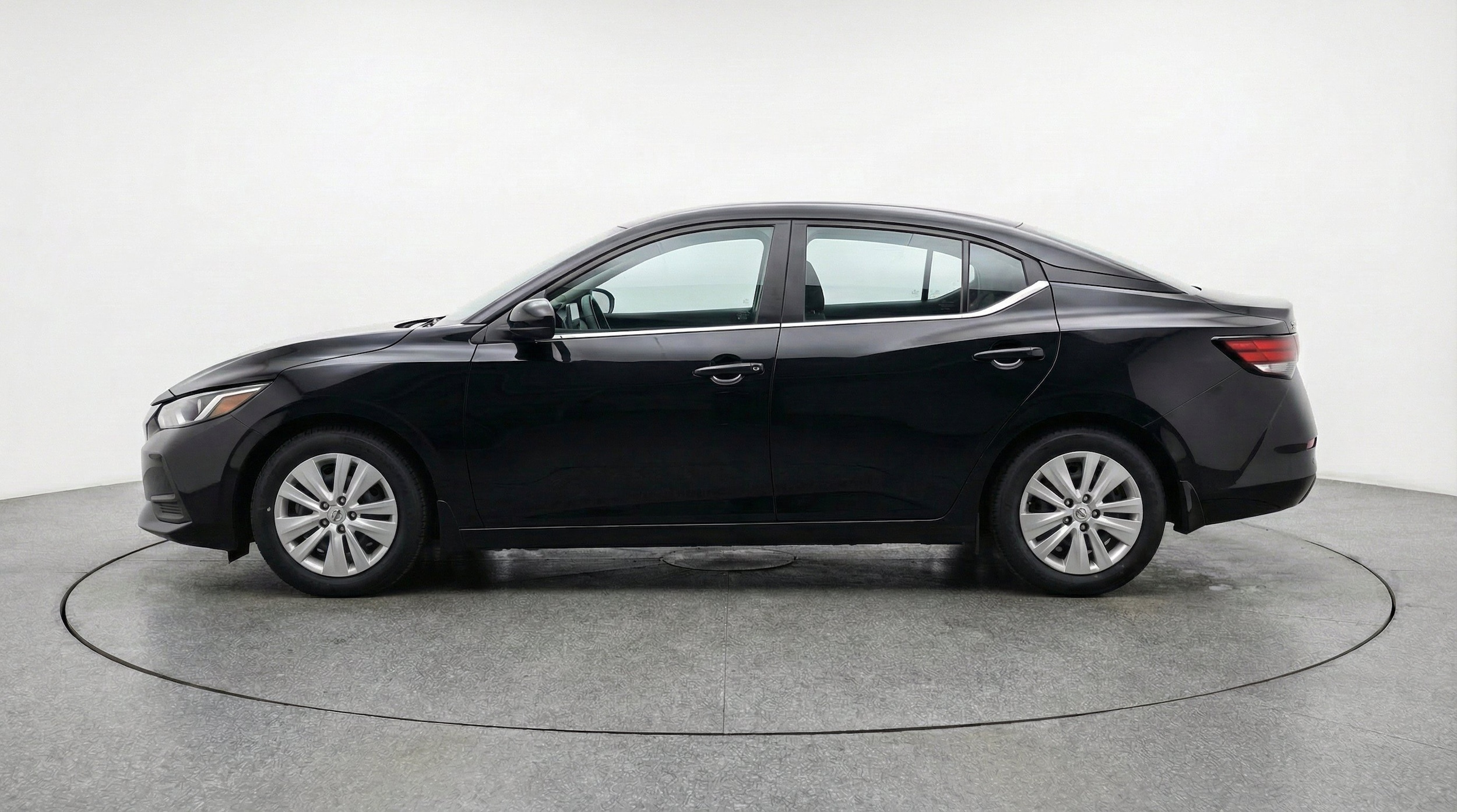 Thumbnail: 2025 Nissan Sentra - 5