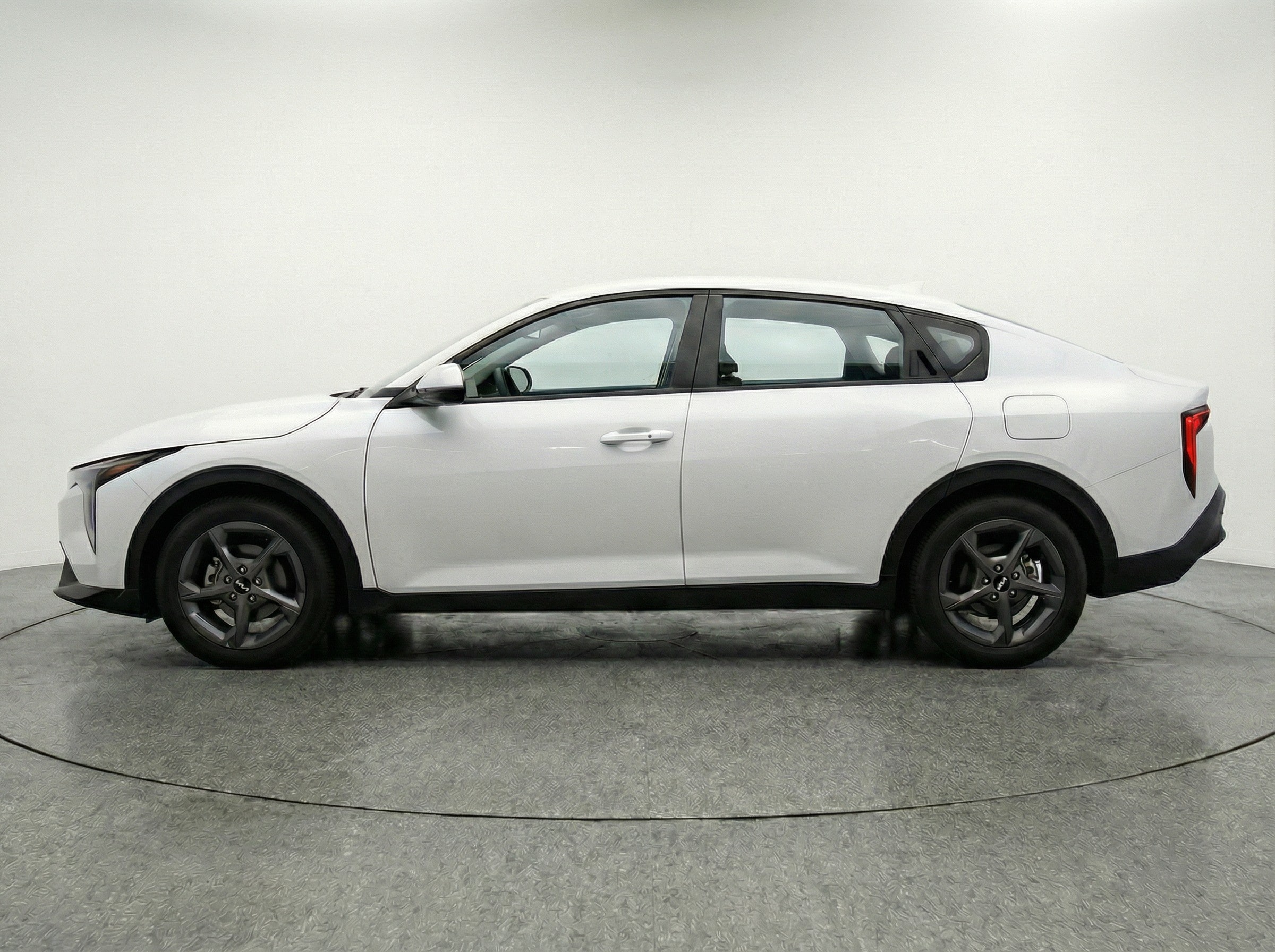 Thumbnail: 2025 Kia K4 - 4