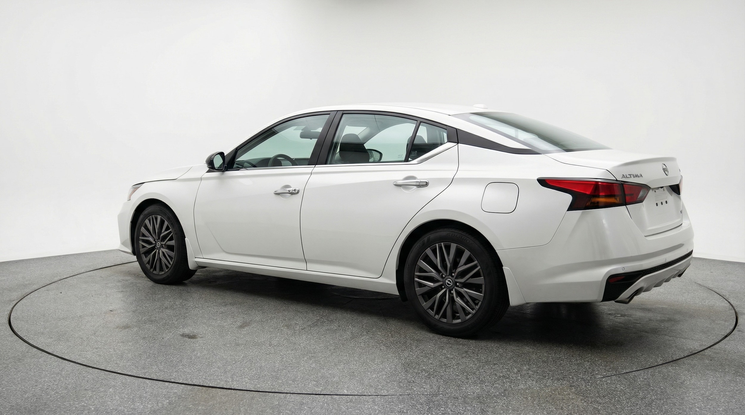 Thumbnail: 2025 Nissan Altima - 5