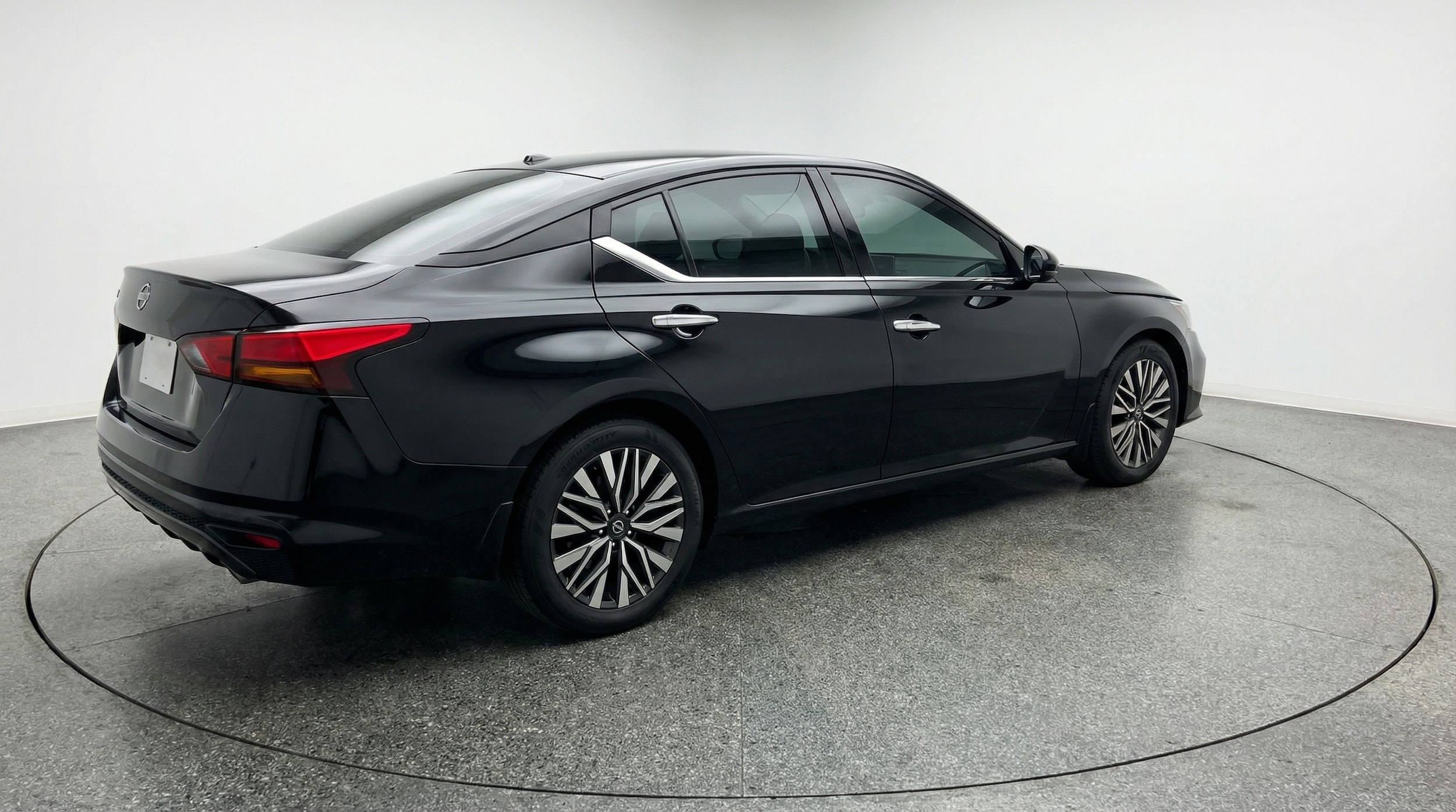 Thumbnail: 2025 Nissan Altima - 7