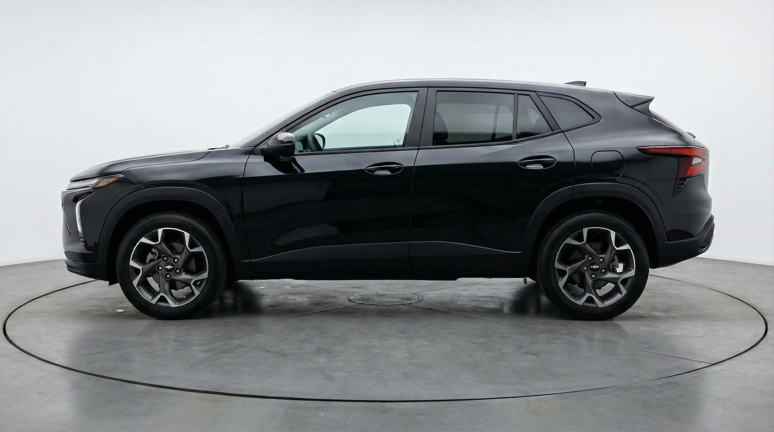 Thumbnail: 2025 Chevrolet Trax - 4