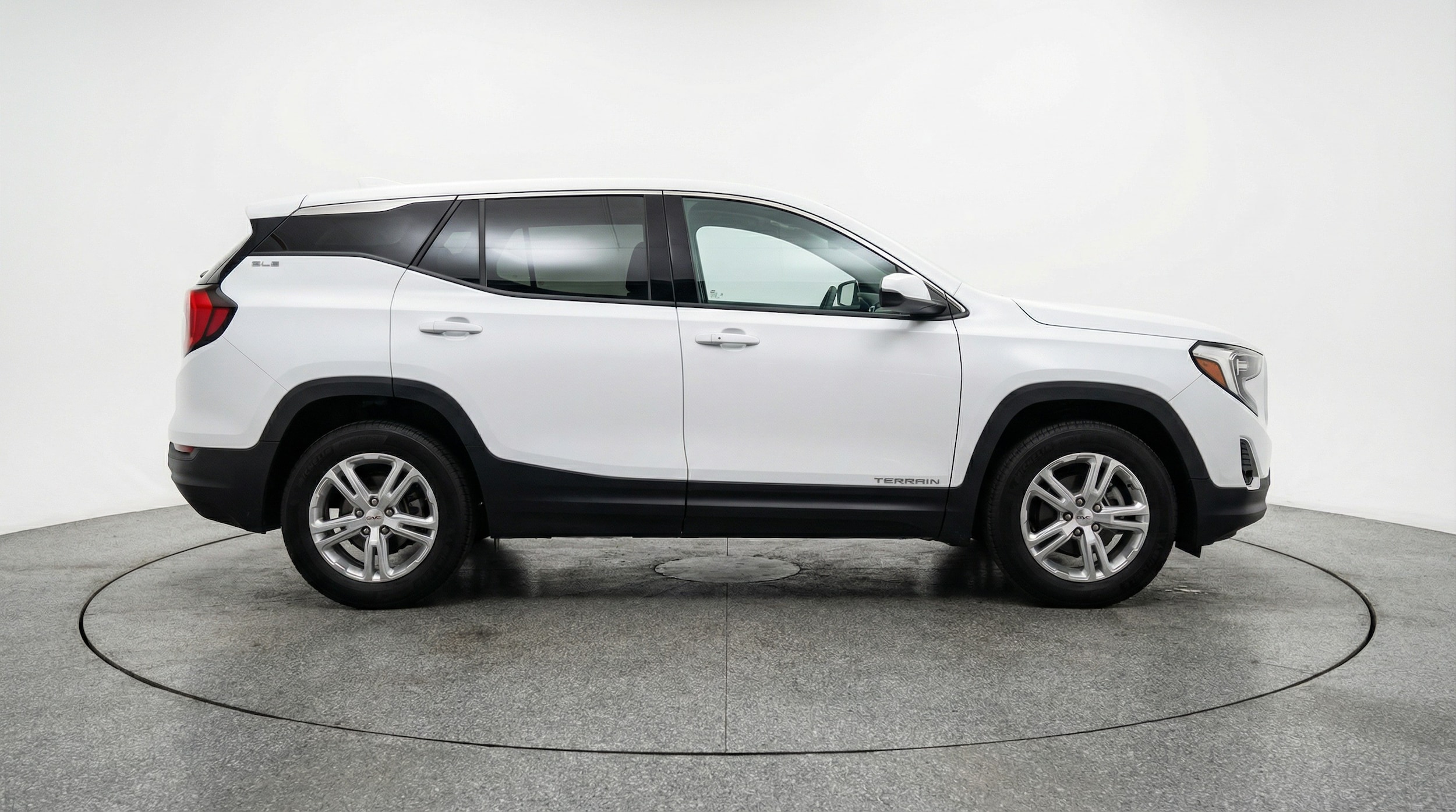 Thumbnail: 2024 GMC Terrain - 8