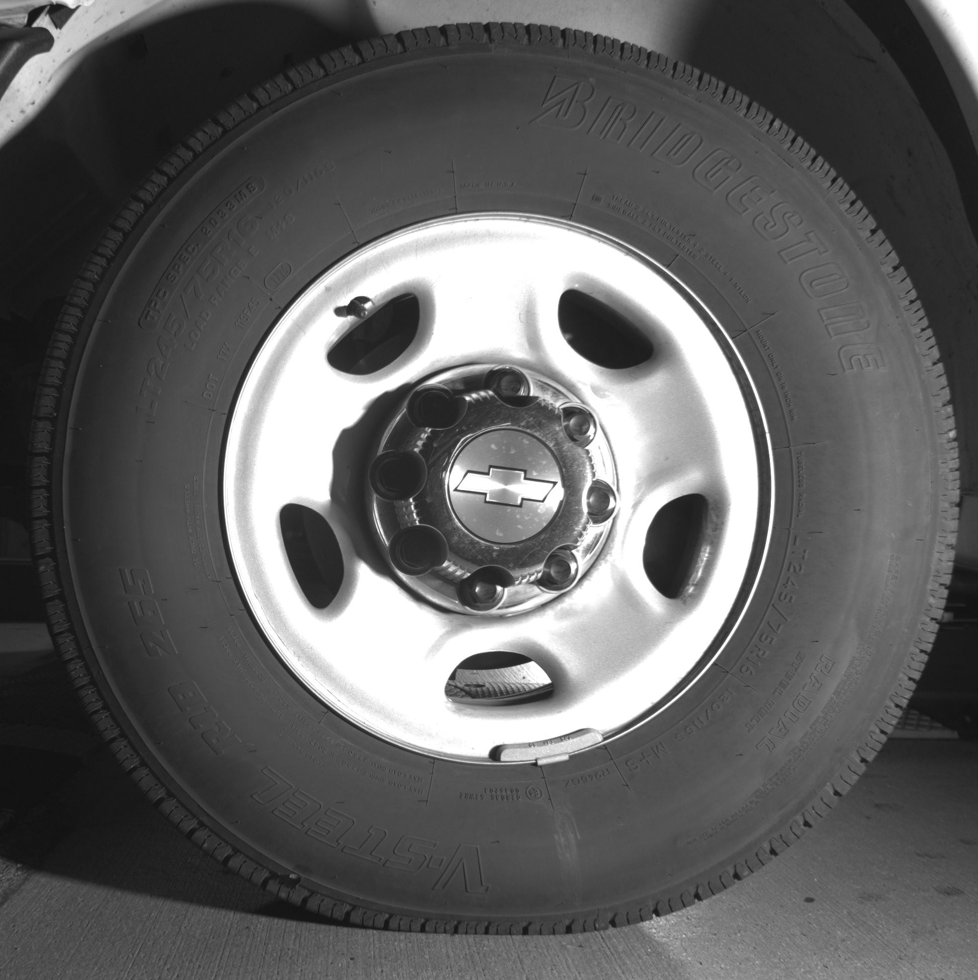 Thumbnail: 2025 Chevrolet Express - 9