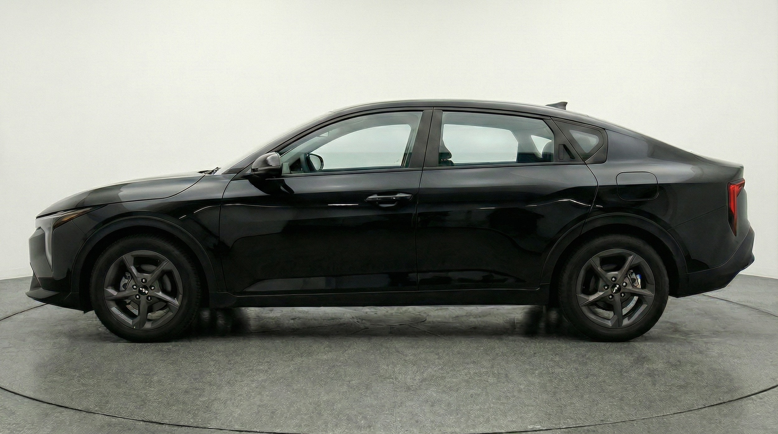 Thumbnail: 2025 Kia K4 - 4