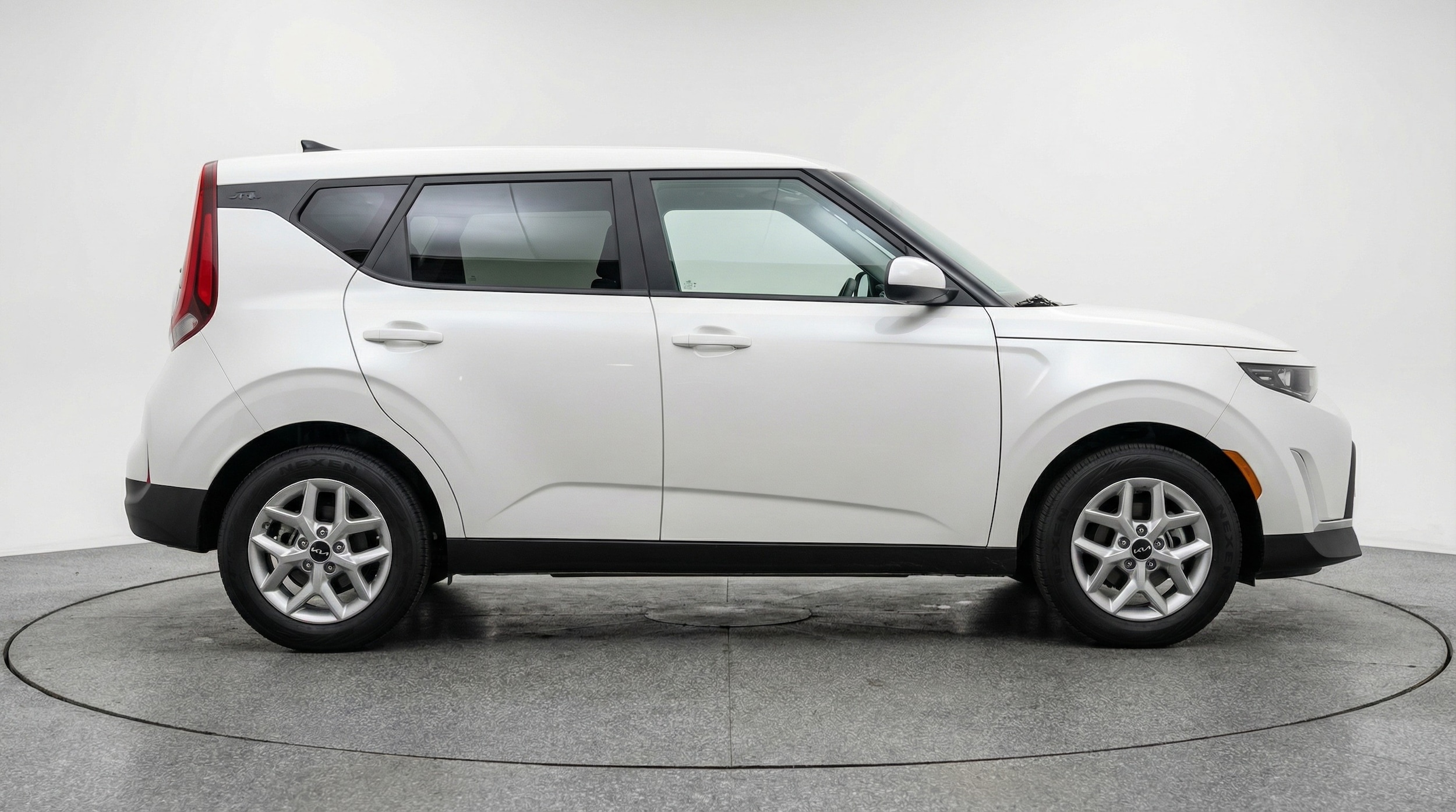 Thumbnail: 2025 Kia Soul - 8