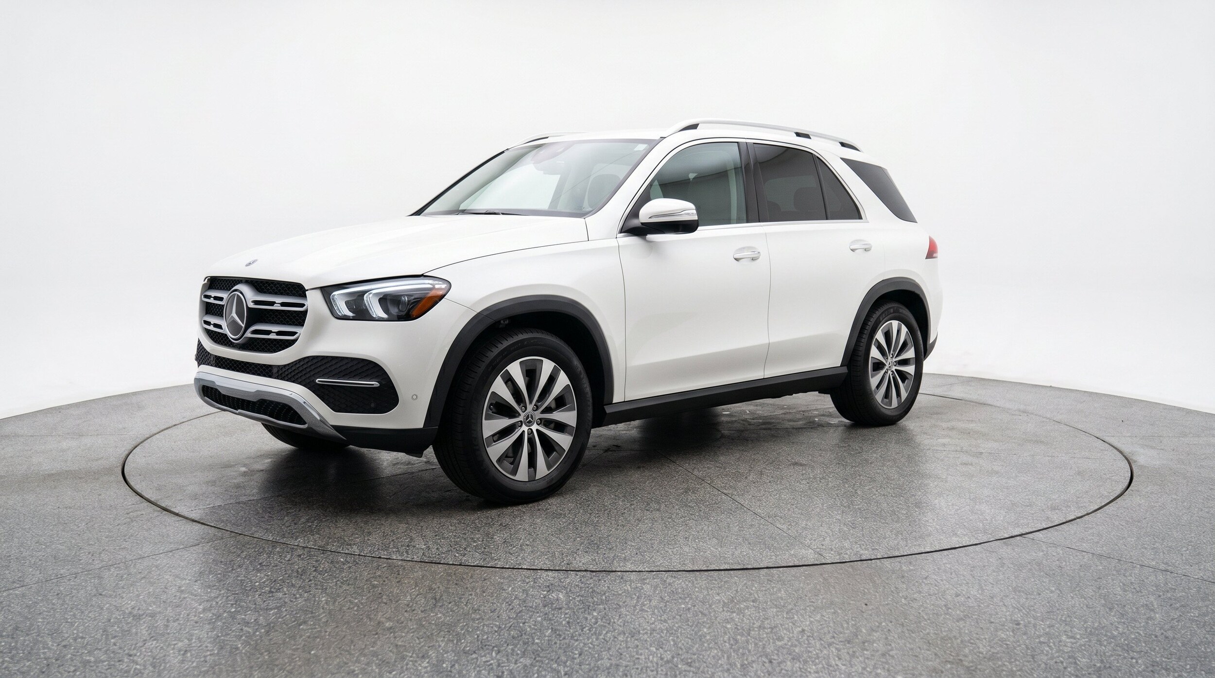 Thumbnail: 2026 Mercedes-Benz GLE - 3