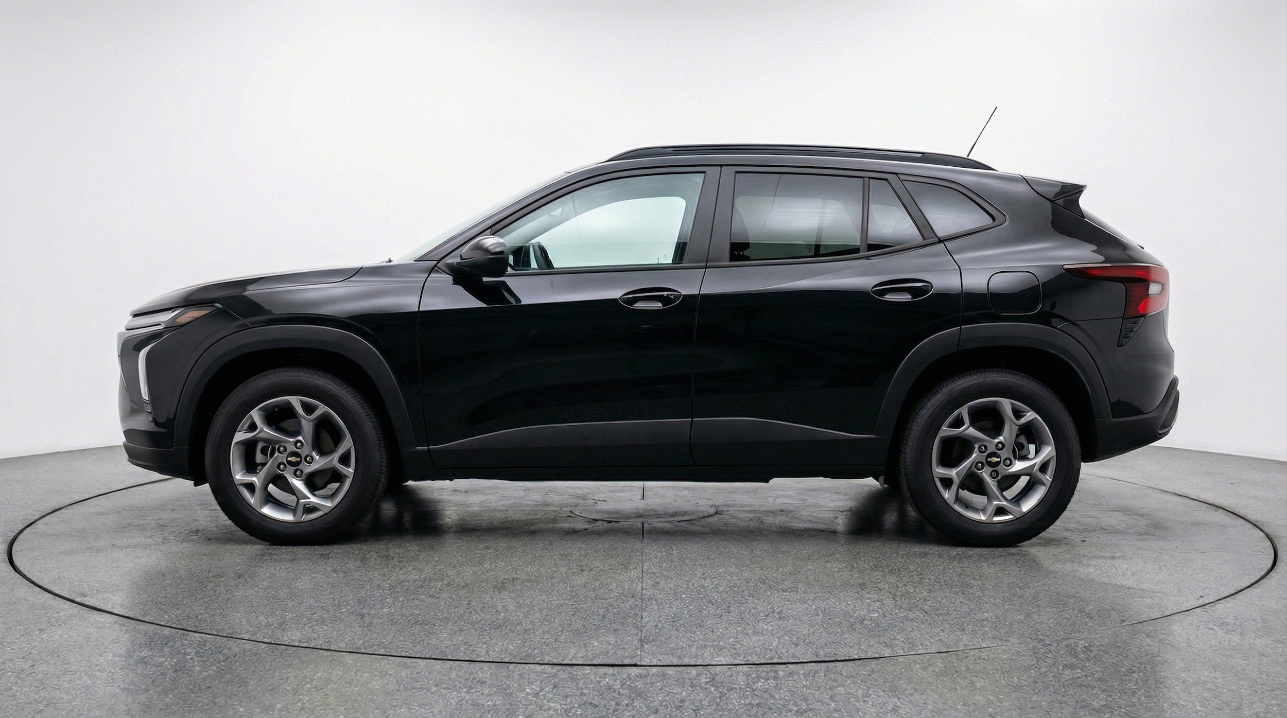 Thumbnail: 2025 Chevrolet Trax - 5