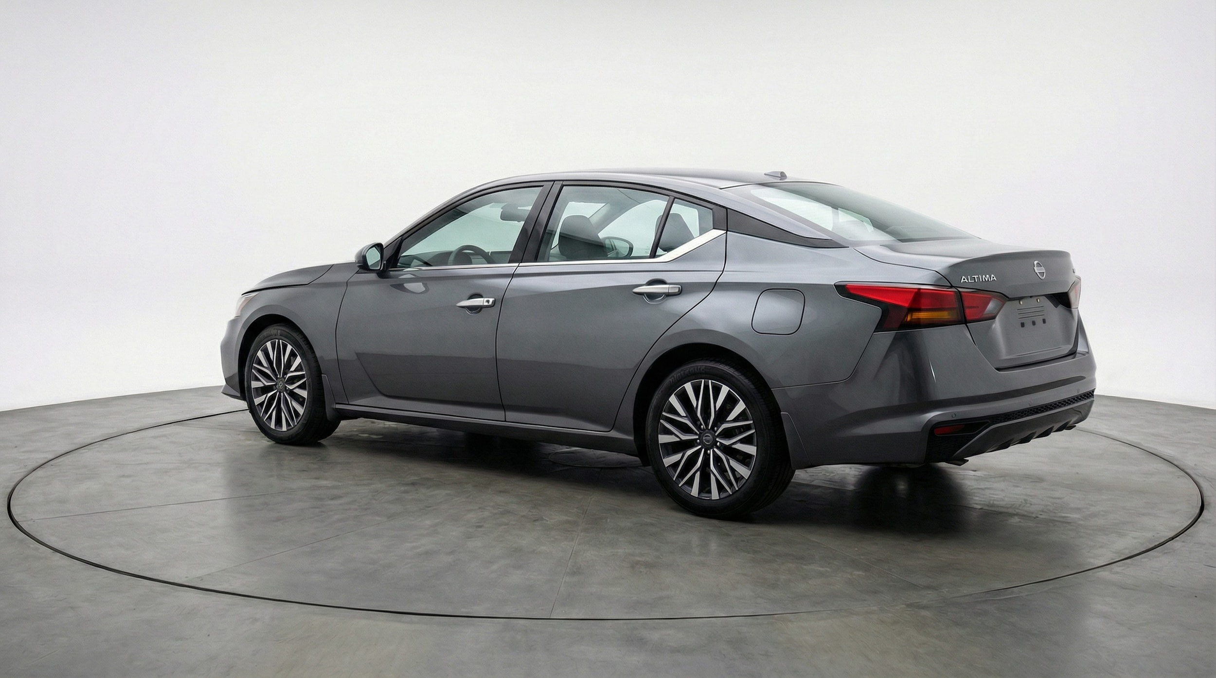 Thumbnail: 2025 Nissan Altima - 5