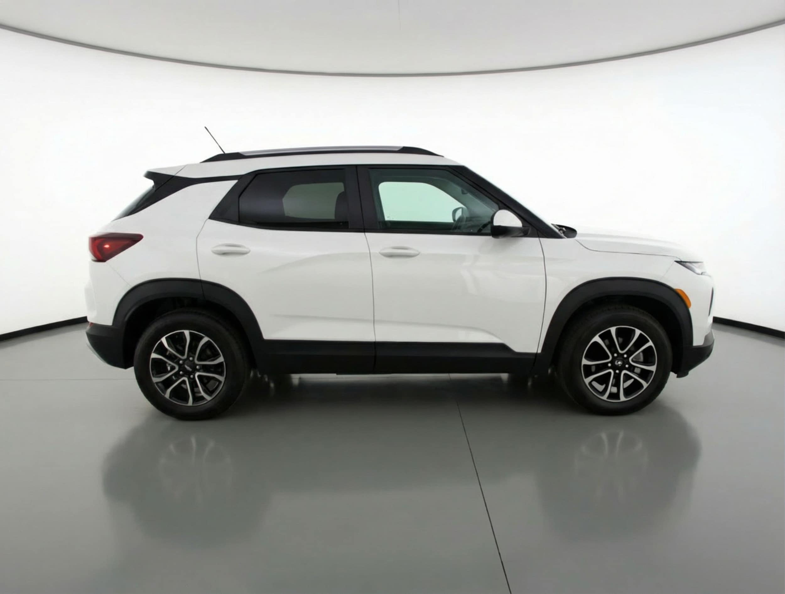 Thumbnail: 2025 Chevrolet TrailBlazer - 8