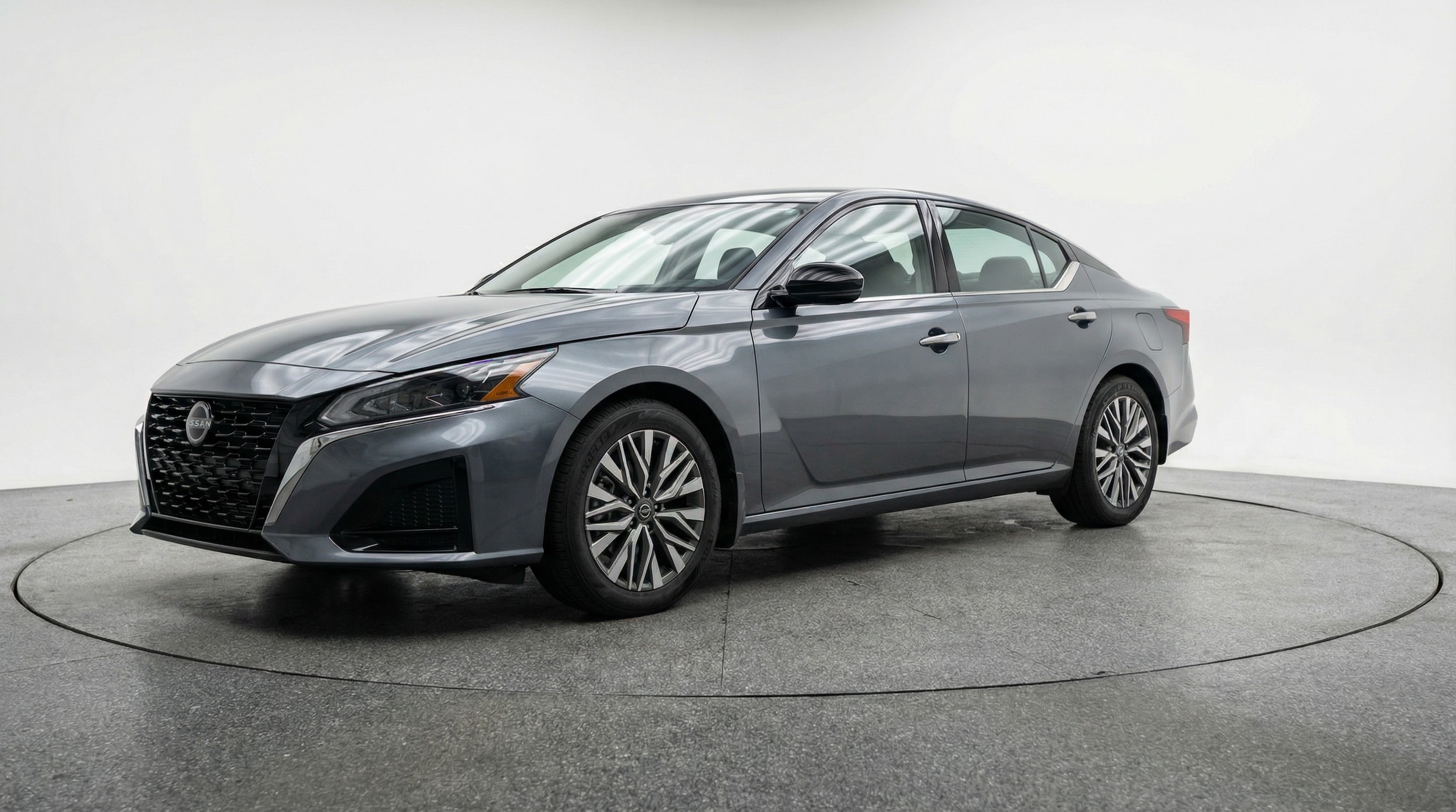 Thumbnail: 2025 Nissan Altima - 3