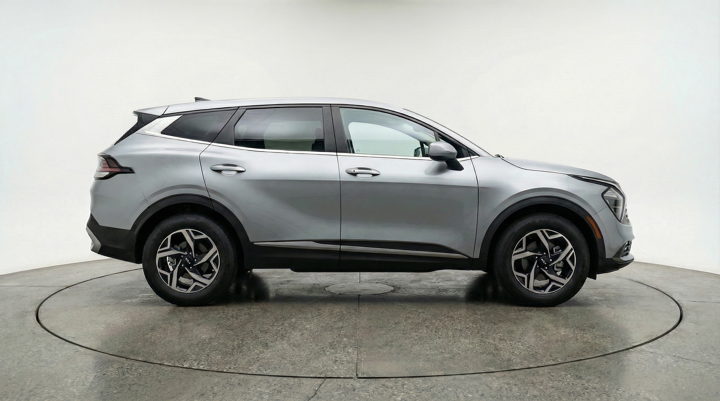 Thumbnail: 2025 Kia Sportage - 8