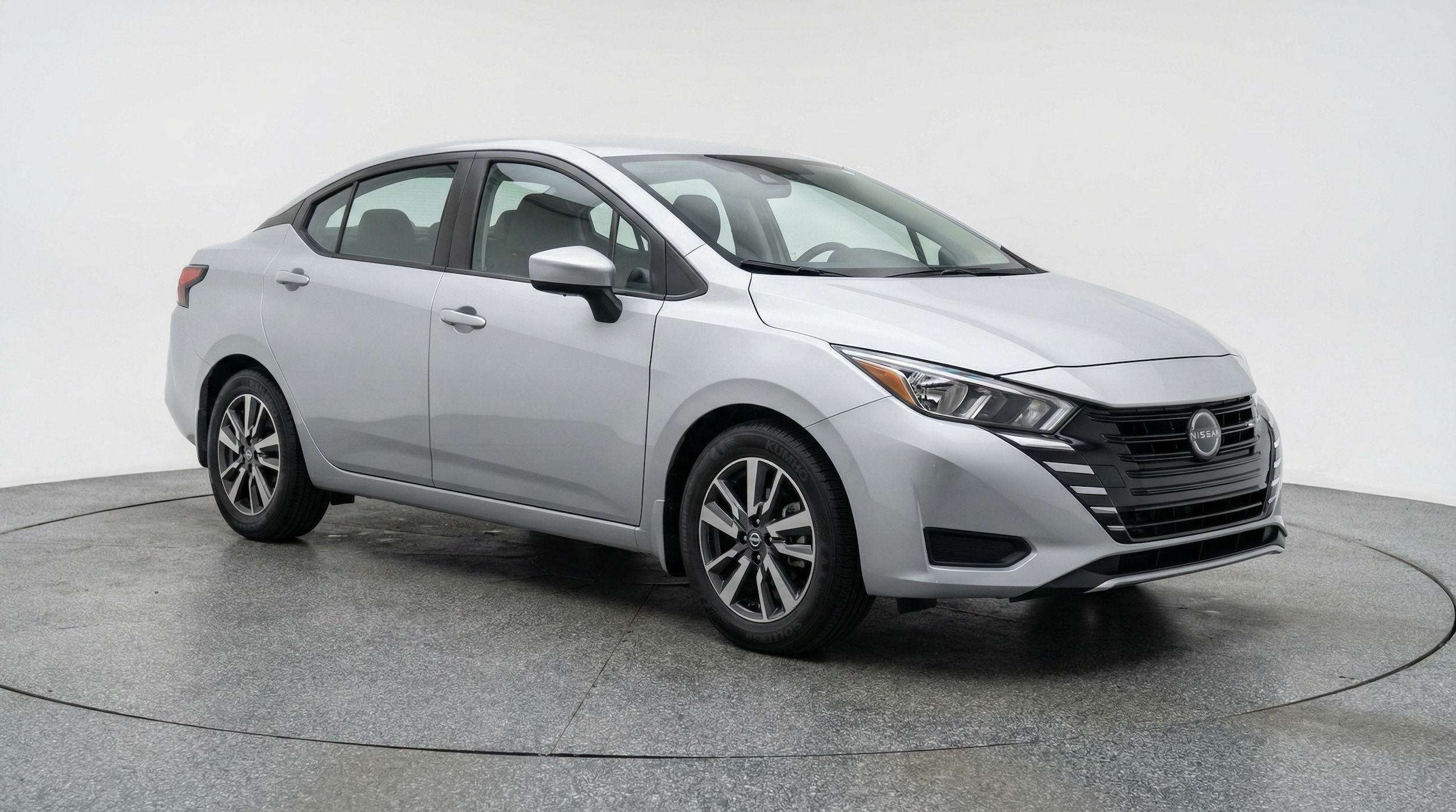 2025 Nissan Versa Sedan SV