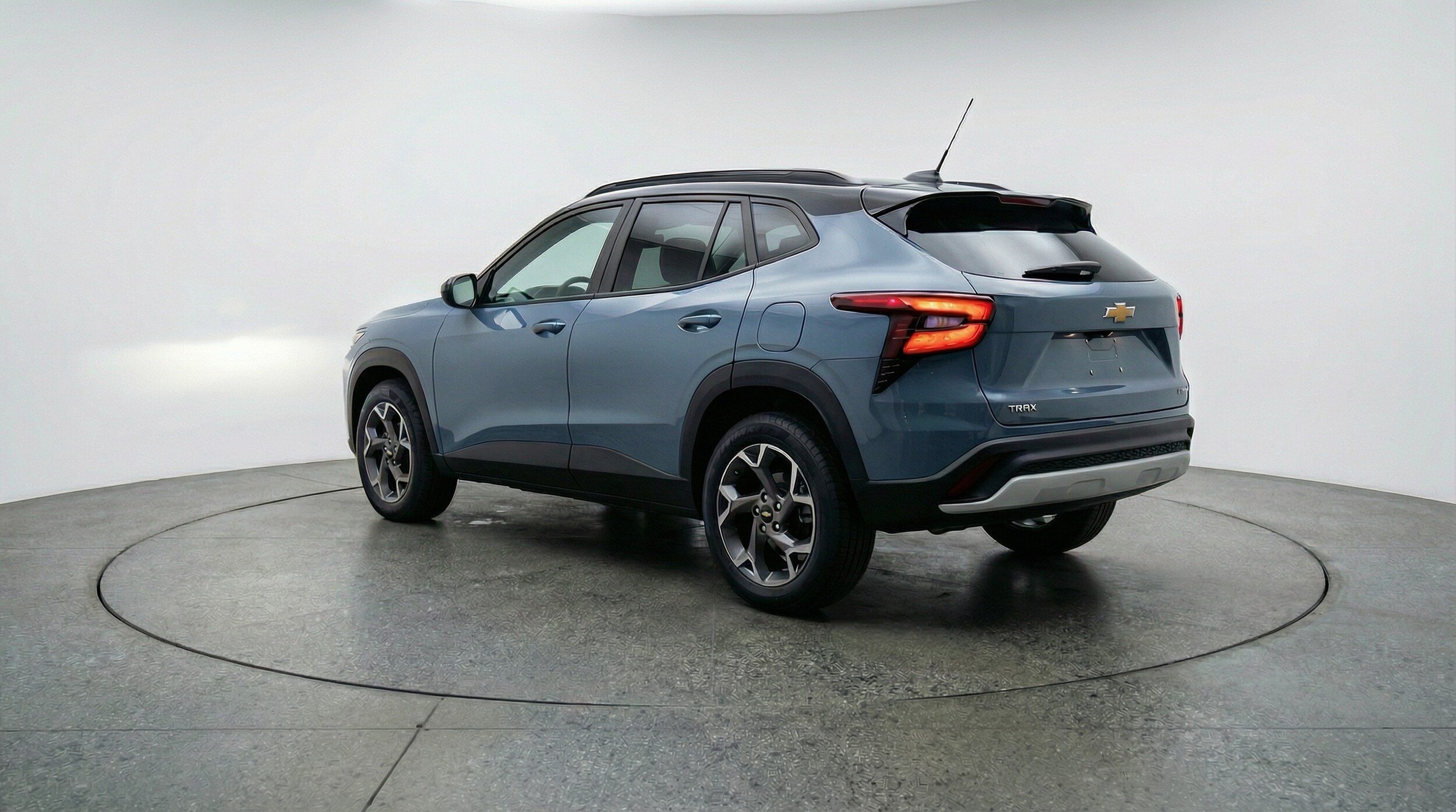 Thumbnail: 2025 Chevrolet Trax - 5