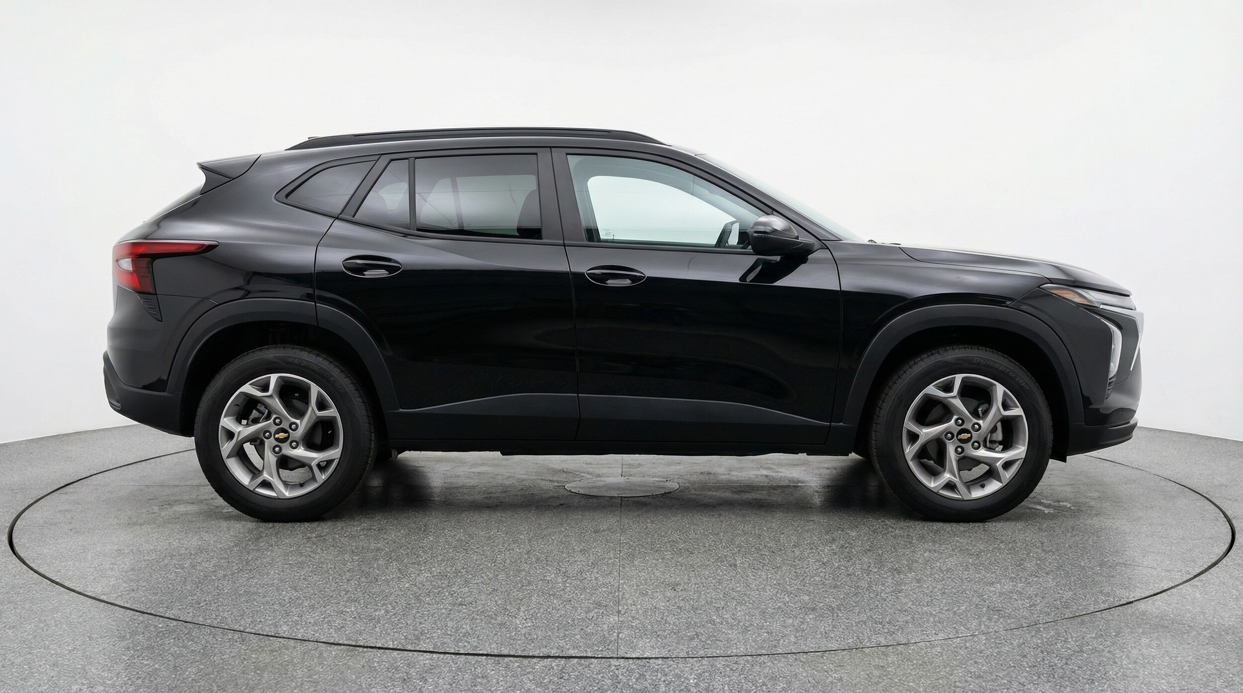 Thumbnail: 2025 Chevrolet Trax - 8