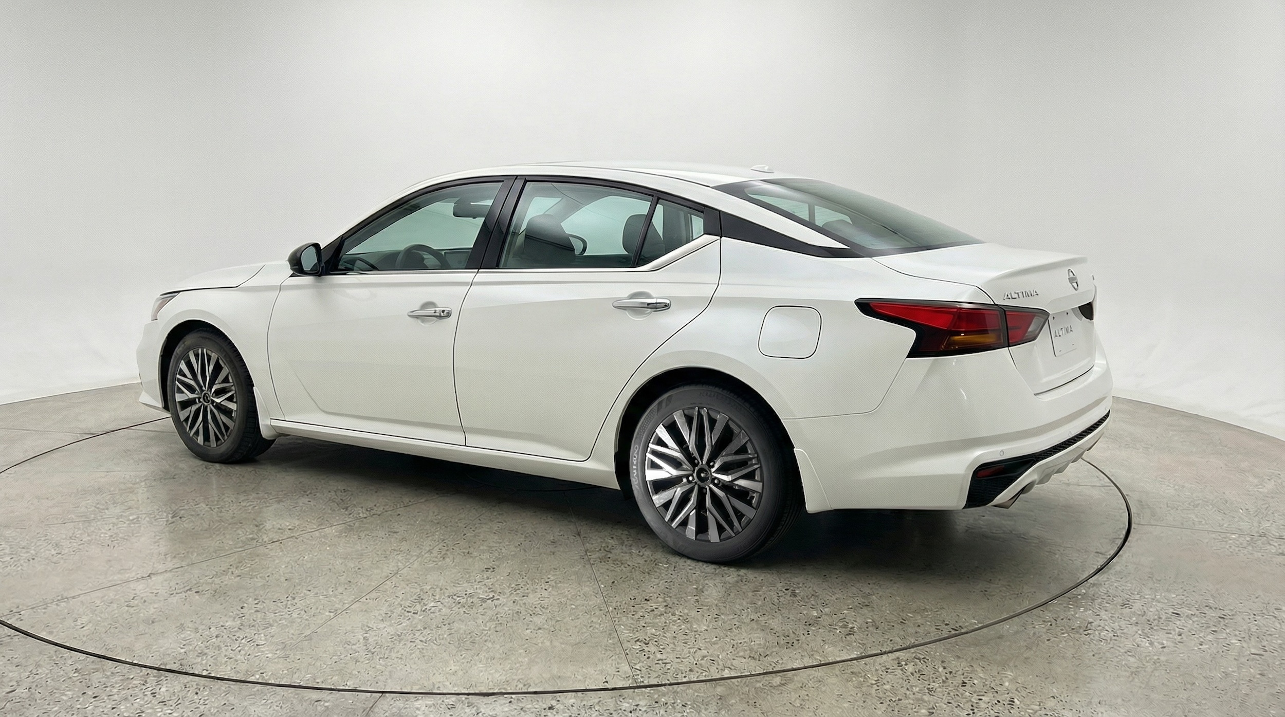Thumbnail: 2025 Nissan Altima - 5
