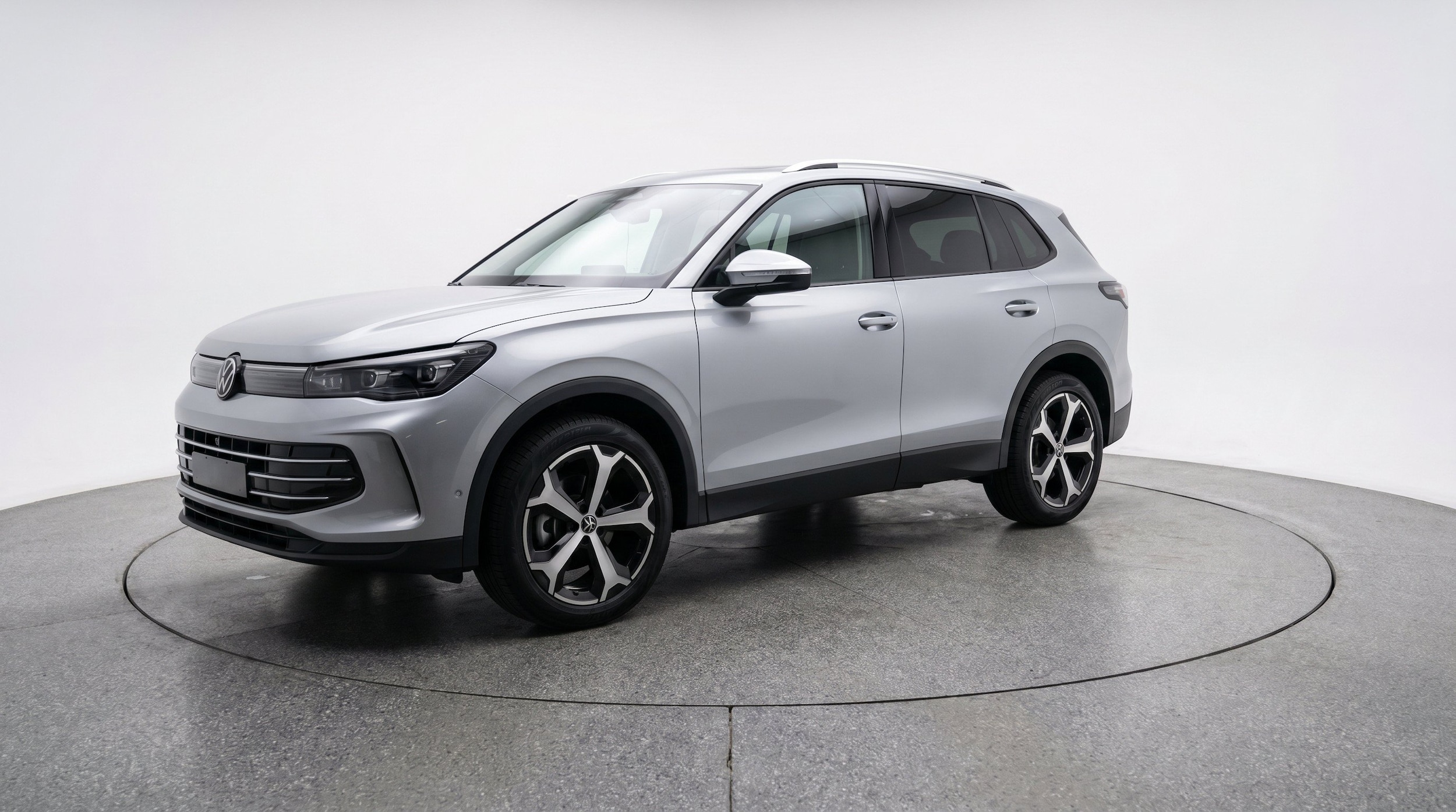 Thumbnail: 2026 Volkswagen Tiguan - 3