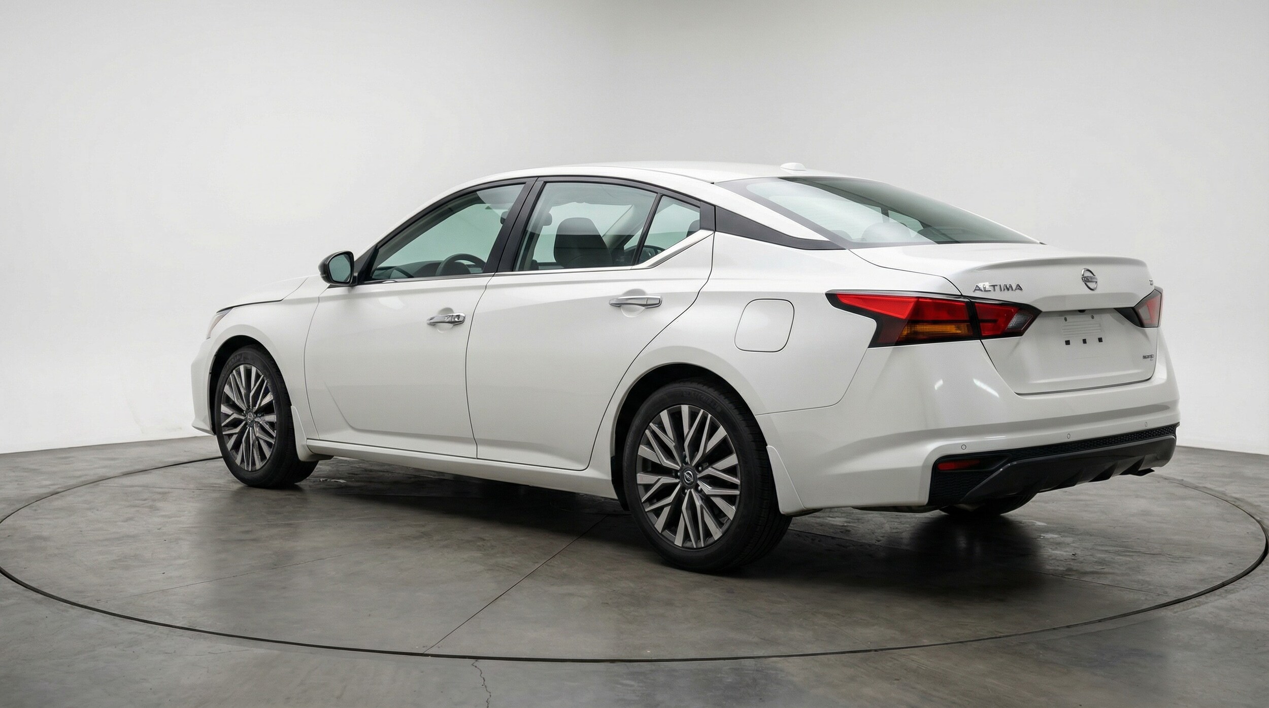 Thumbnail: 2025 Nissan Altima - 5