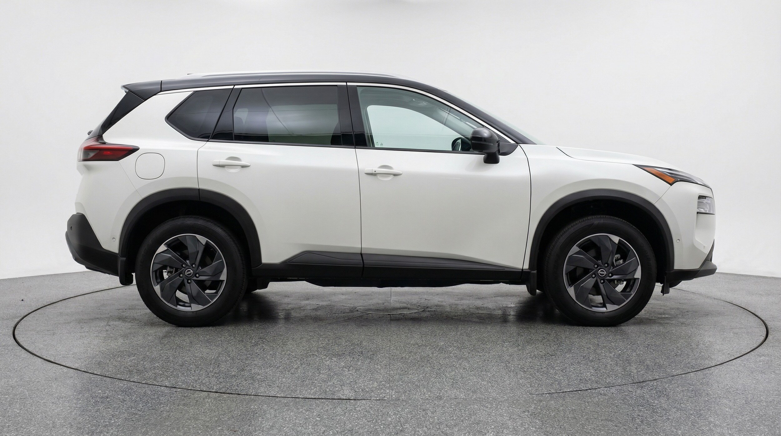 Thumbnail: 2025 Nissan Rogue - 8