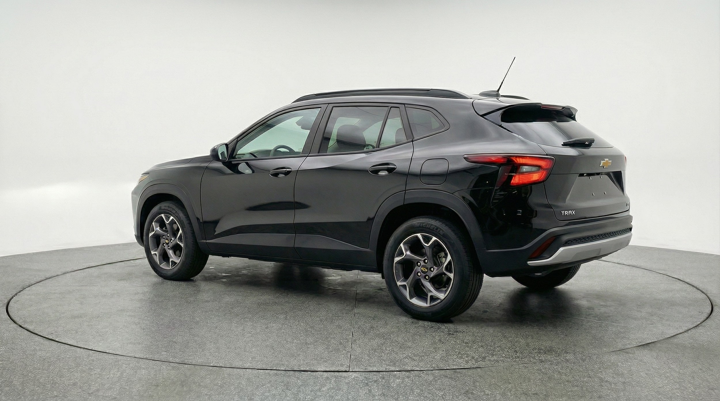 Thumbnail: 2025 Chevrolet Trax - 5