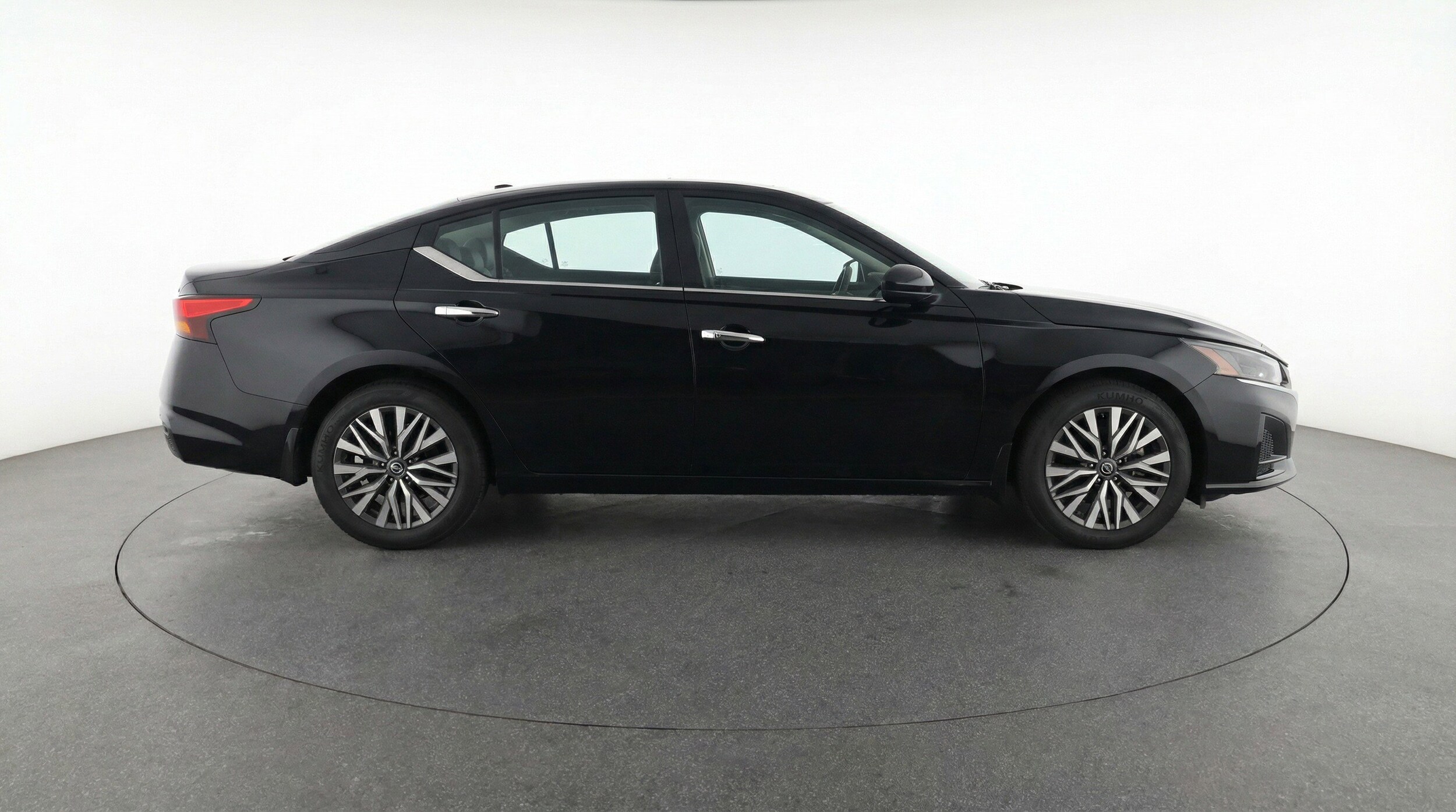 Thumbnail: 2025 Nissan Altima - 11