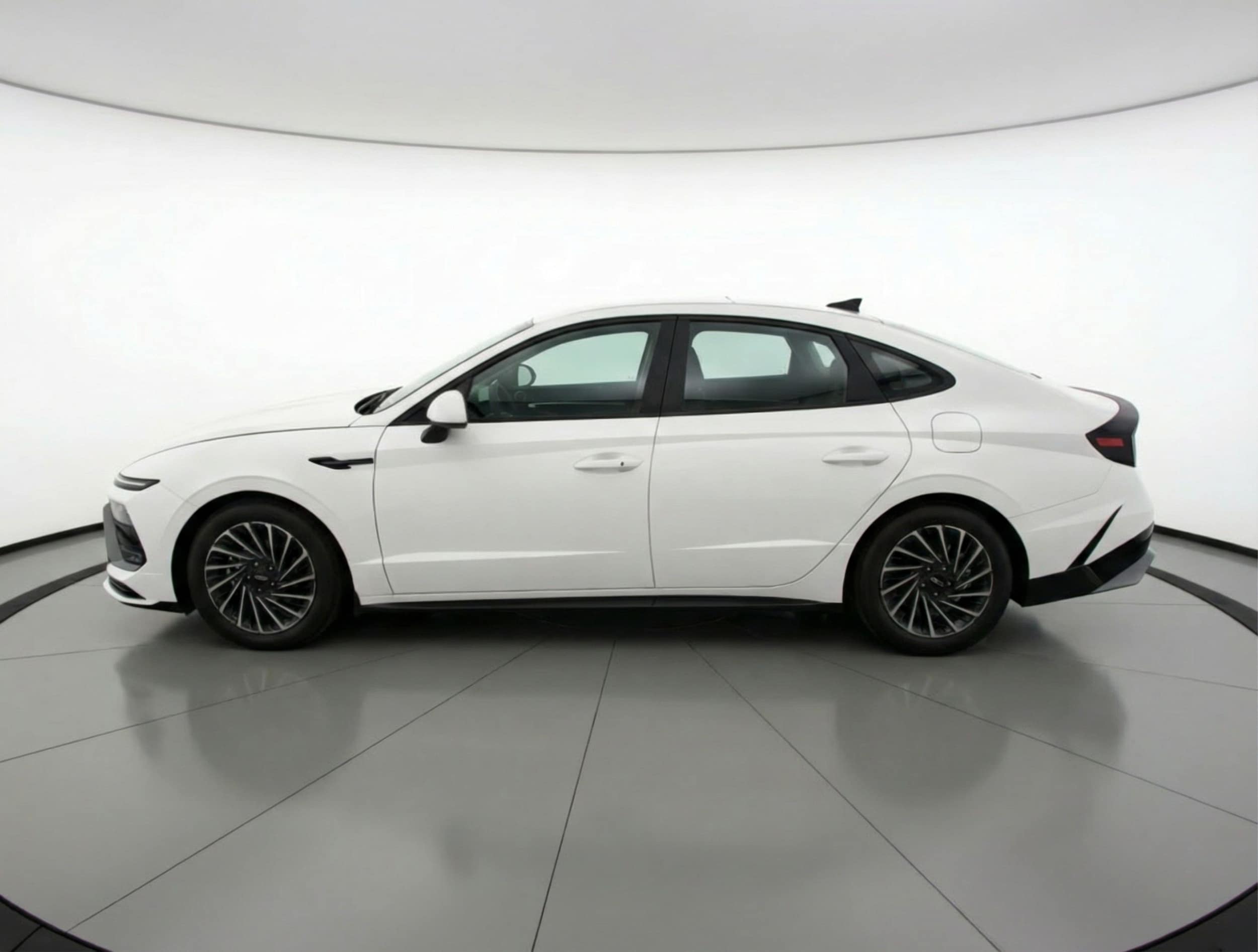 Thumbnail: 2025 Hyundai Sonata - 4