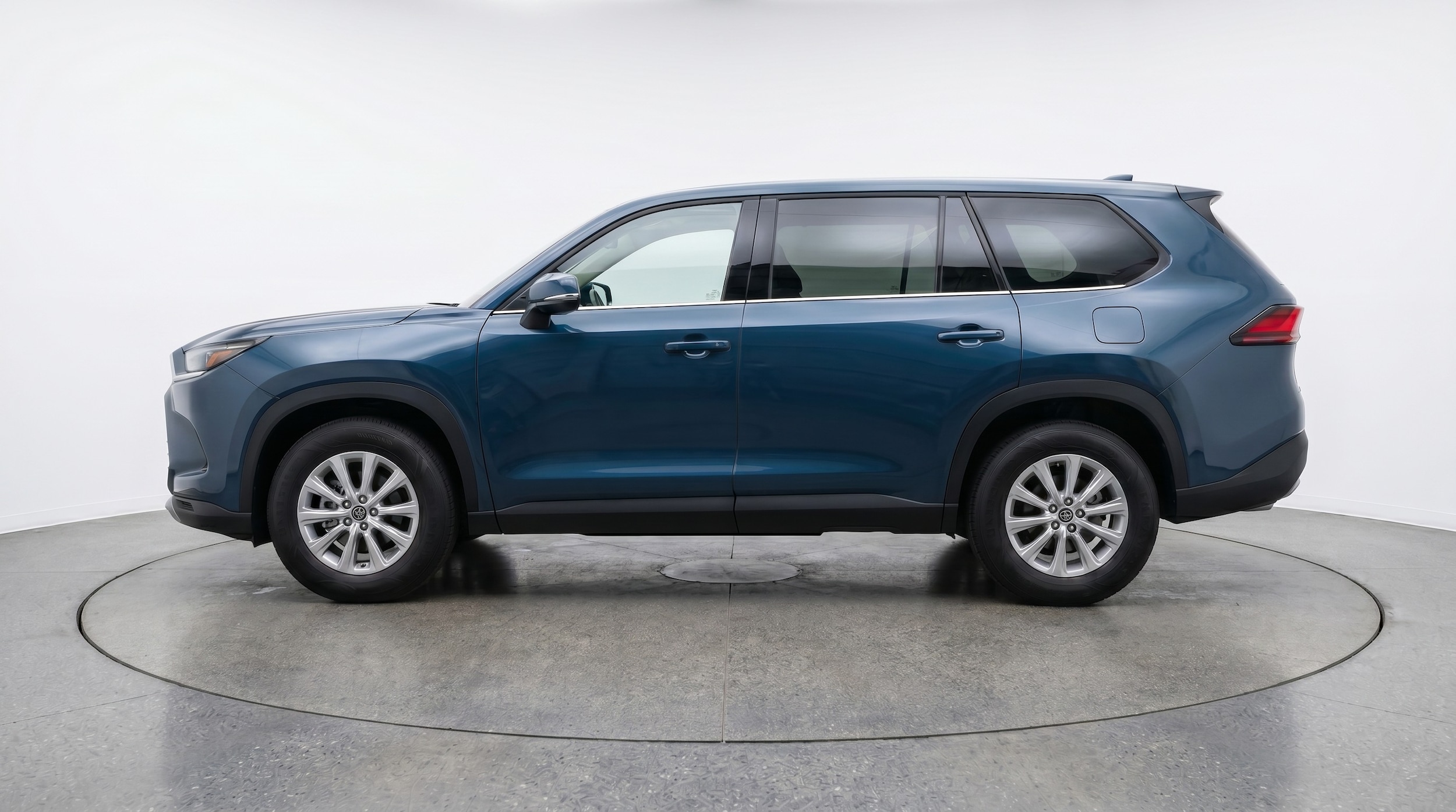 Thumbnail: 2025 Toyota Grand Highlander - 4