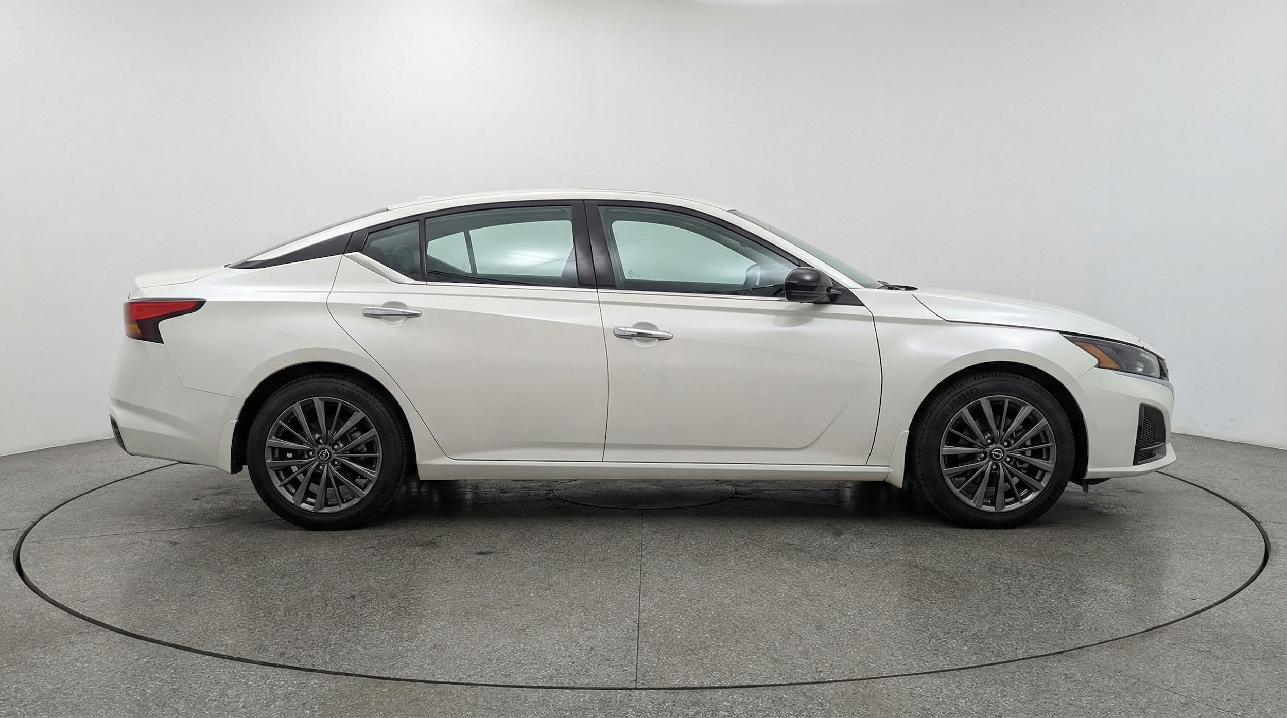 Thumbnail: 2025 Nissan Altima - 8