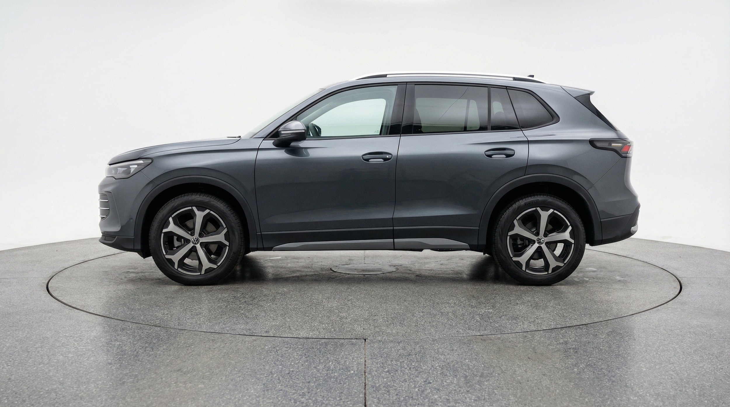 Thumbnail: 2026 Volkswagen Tiguan - 5