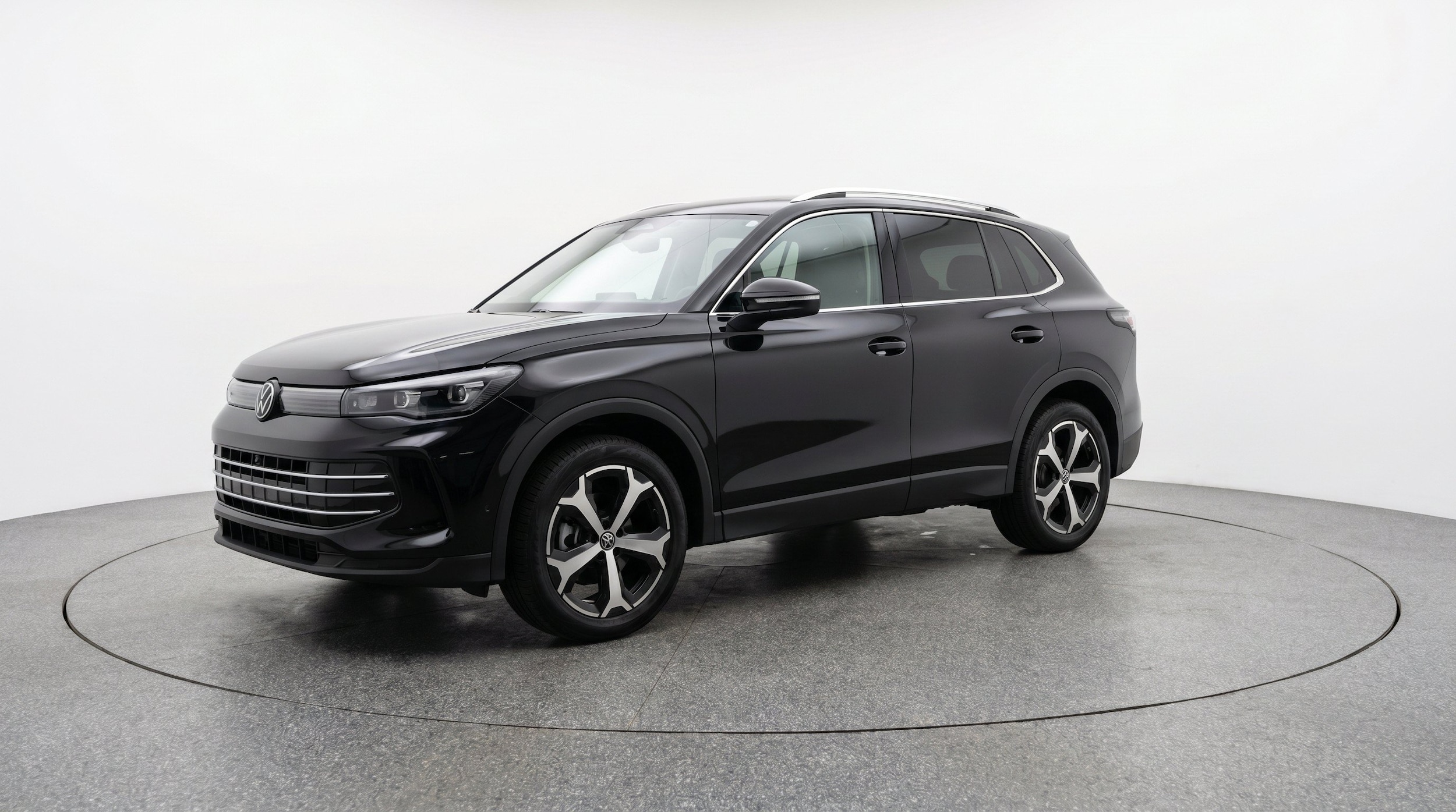 Thumbnail: 2026 Volkswagen Tiguan - 3