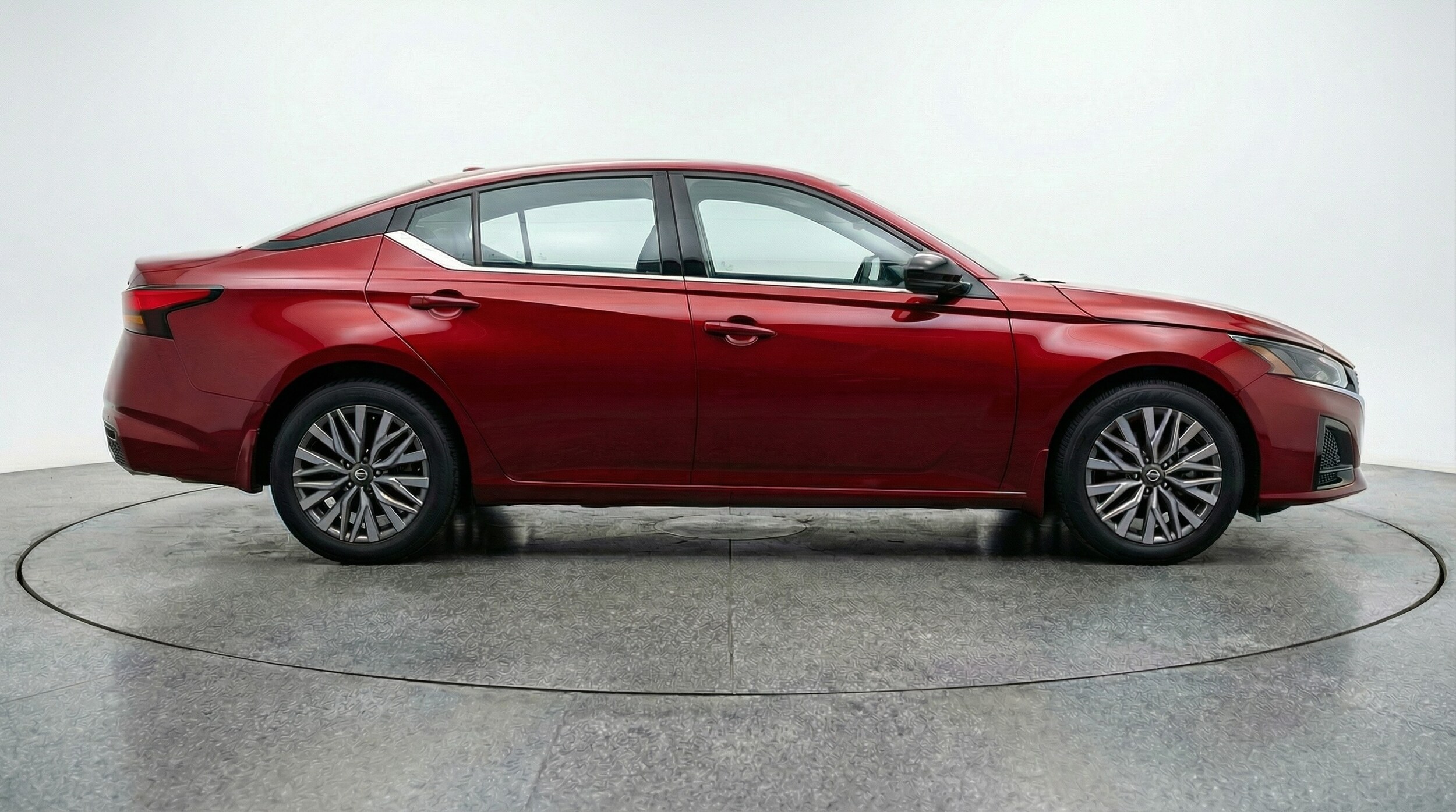 Thumbnail: 2025 Nissan Altima - 8