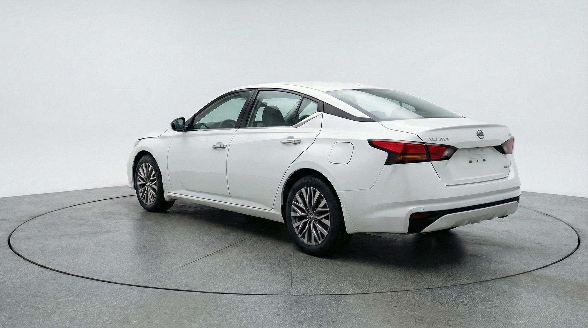 Thumbnail: 2025 Nissan Altima - 5