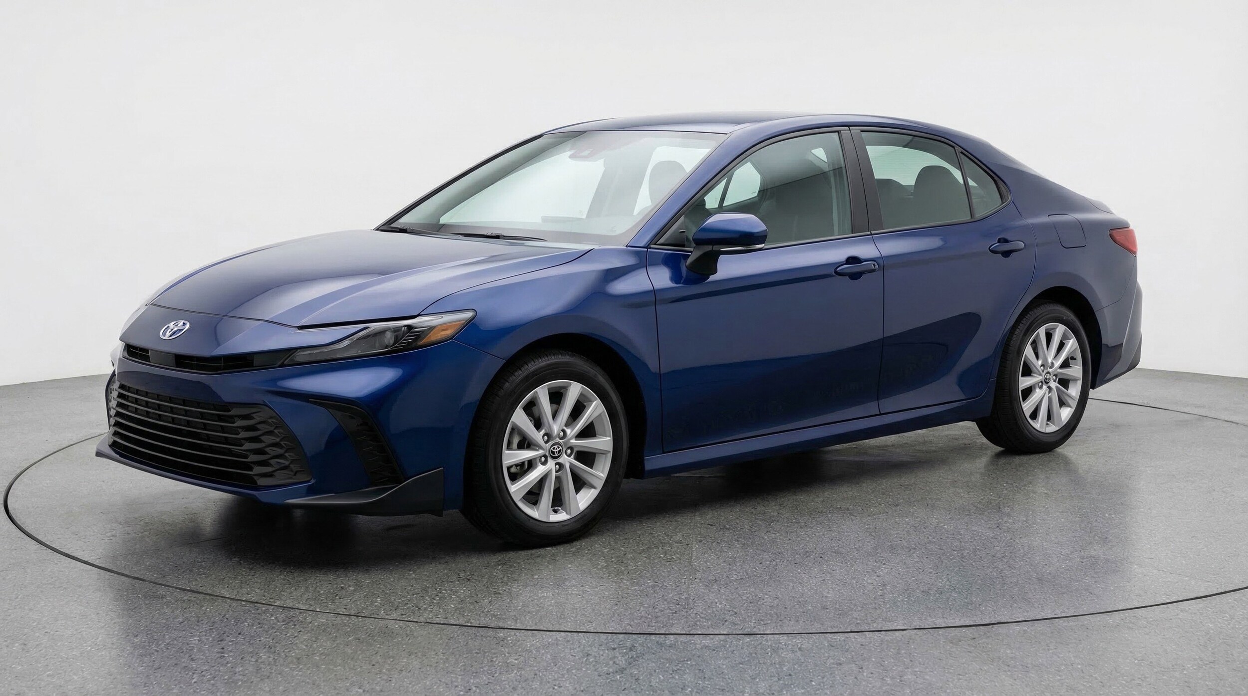 Thumbnail: 2025 Toyota Camry - 3
