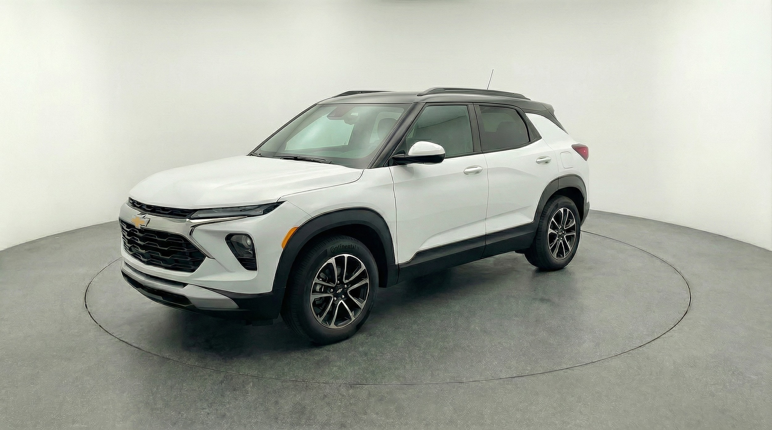 Thumbnail: 2025 Chevrolet TrailBlazer - 3