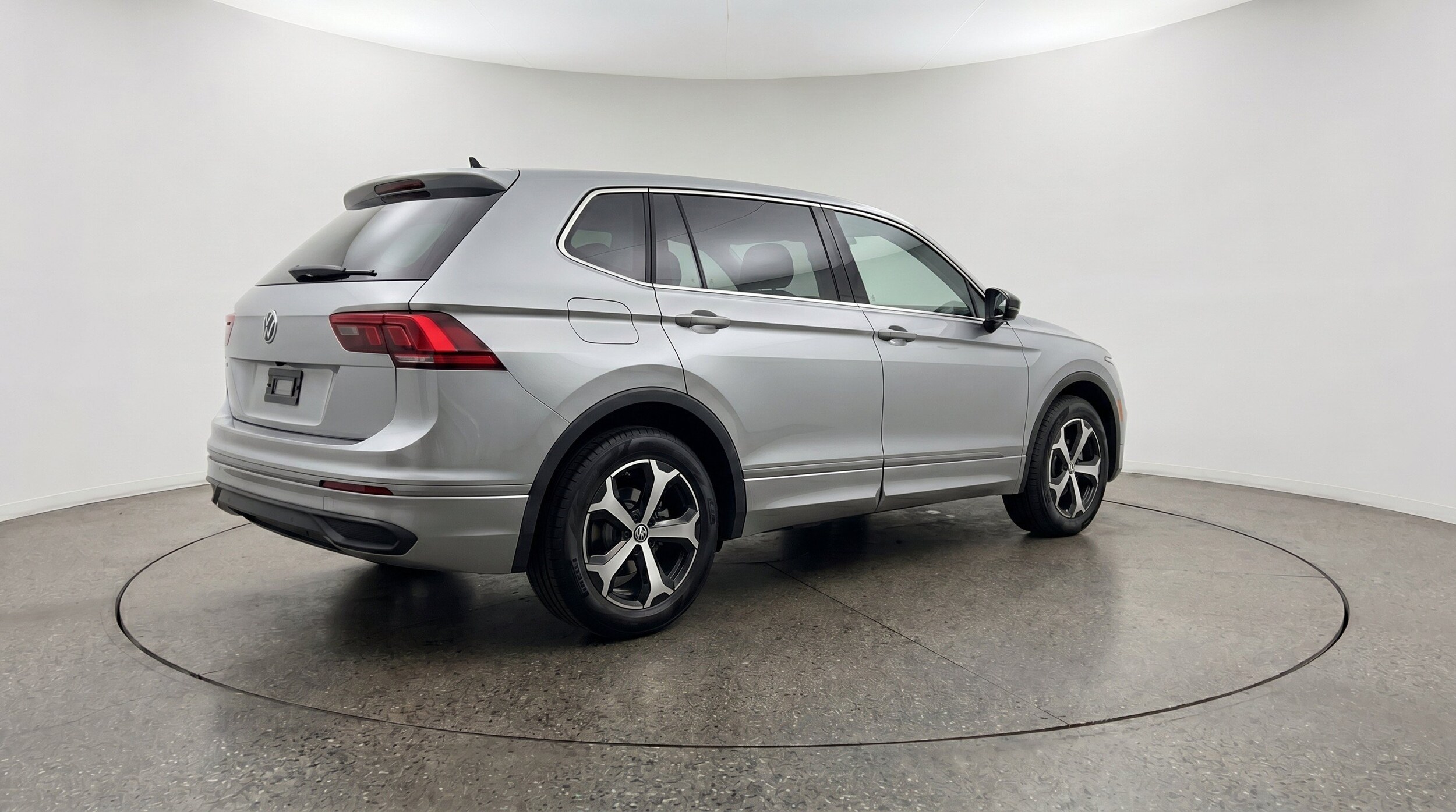 Thumbnail: 2026 Volkswagen Tiguan - 9