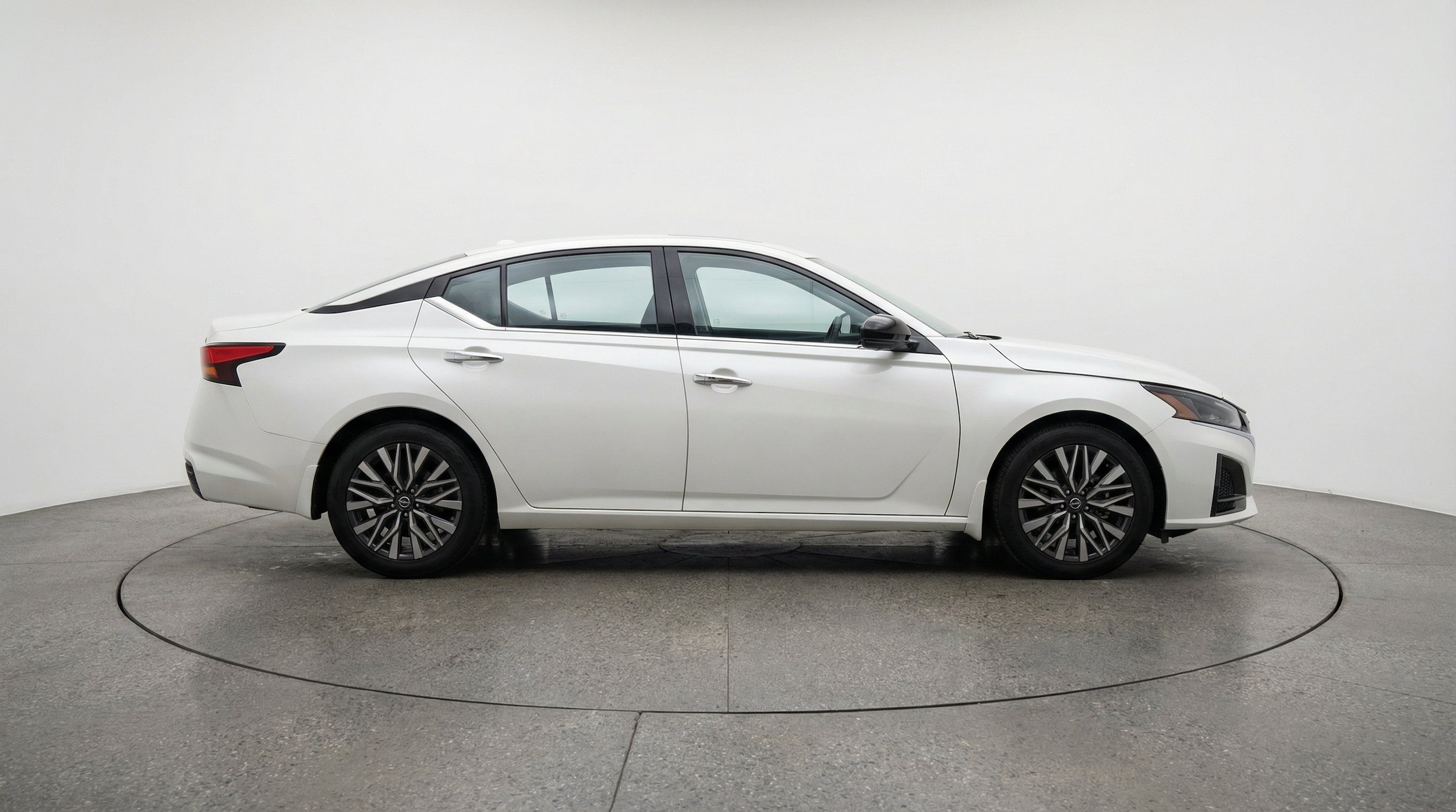 Thumbnail: 2025 Nissan Altima - 11