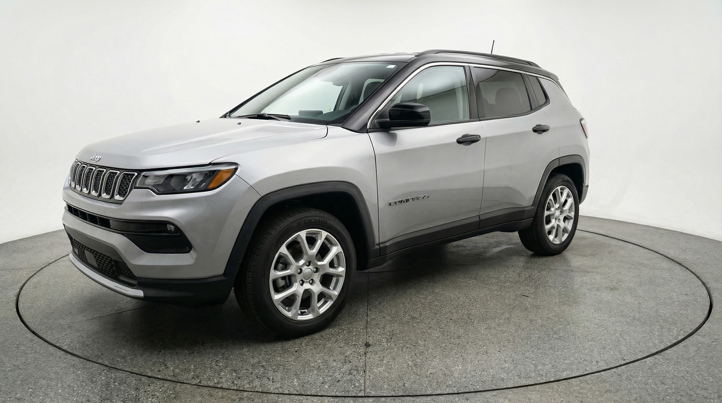 Thumbnail: 2025 Jeep Compass - 3