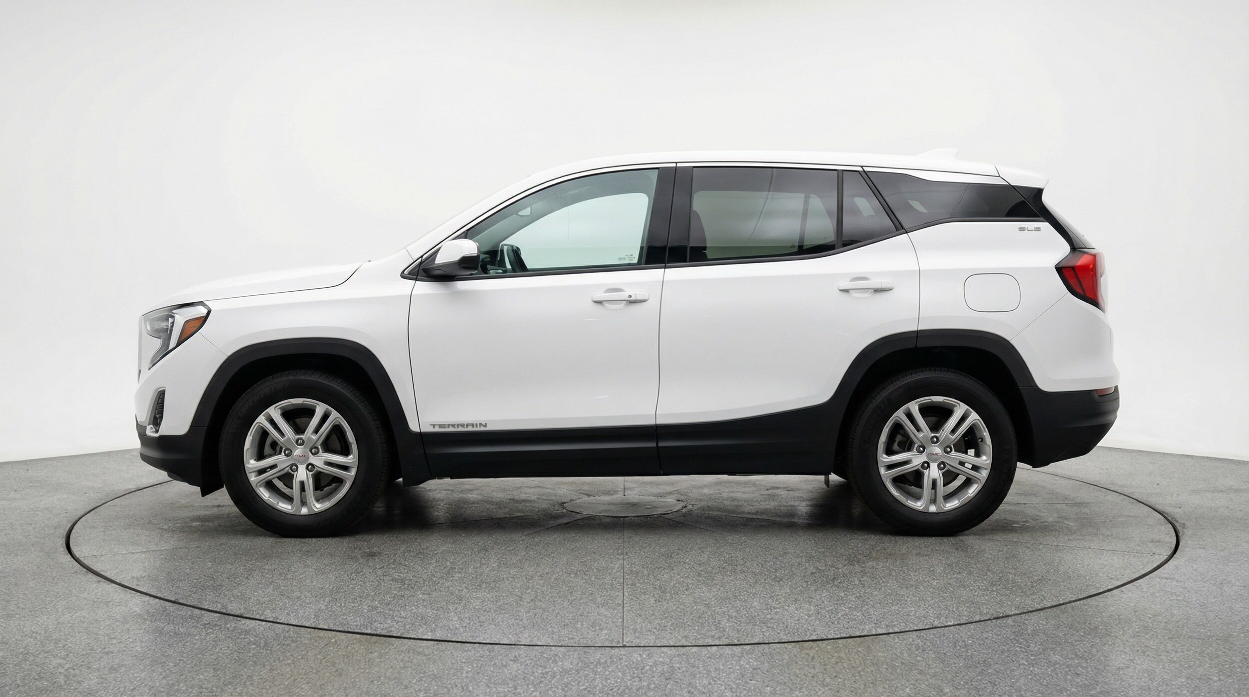 Thumbnail: 2024 GMC Terrain - 4