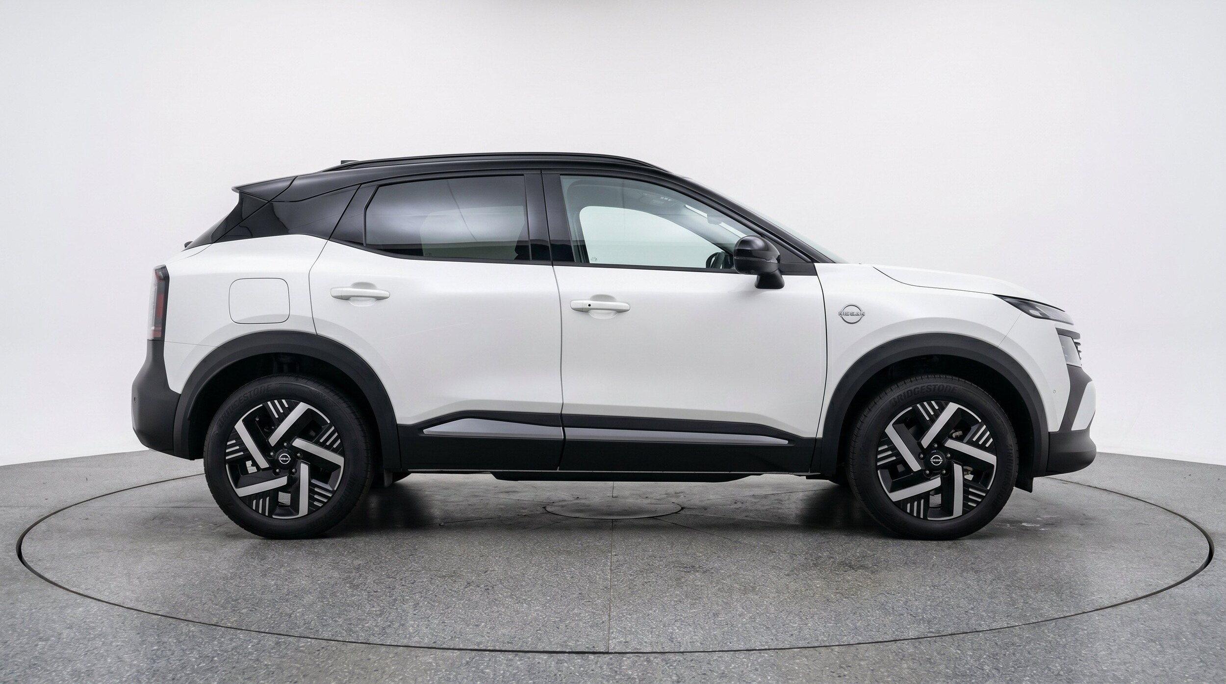 Thumbnail: 2026 Nissan Kicks - 11