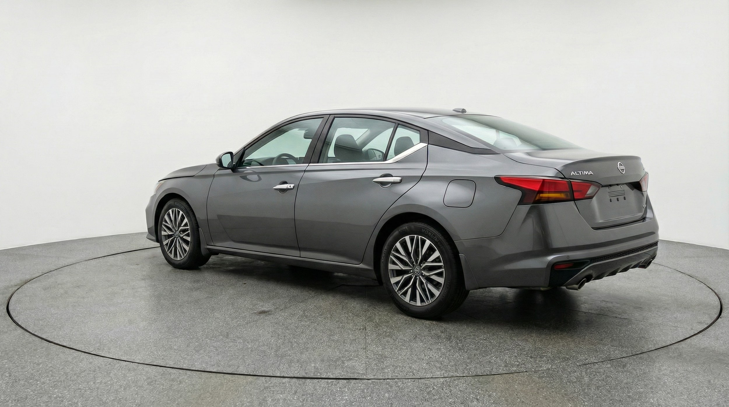 Thumbnail: 2025 Nissan Altima - 5